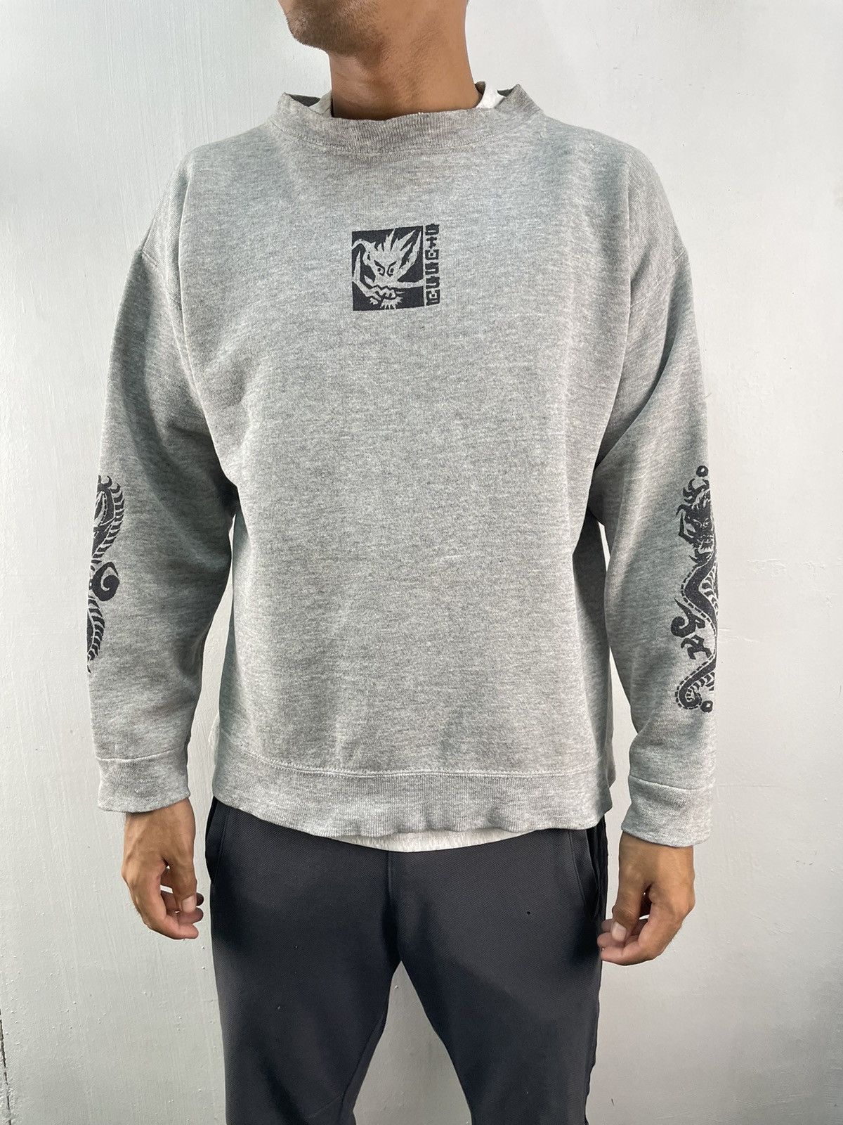 Stussy Vintage 90s Stussy Dragon Boxy Sweatshirt Crewneck Size US M / EU 48-50 / 2 - 2 Thumbnail