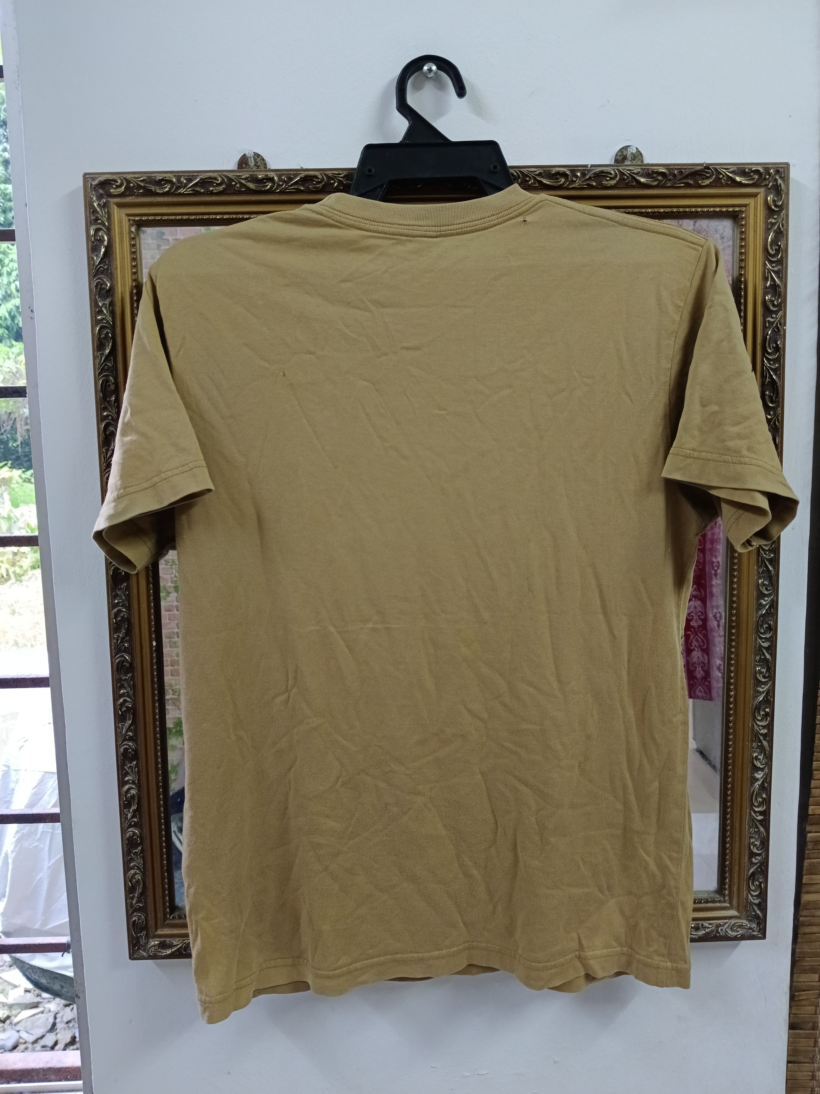 Anime × Designer × Japanese Brand LANA YUMI CHUN UNIQLO T SHIRT Size US M / EU 48-50 / 2 - 2 Thumbnail