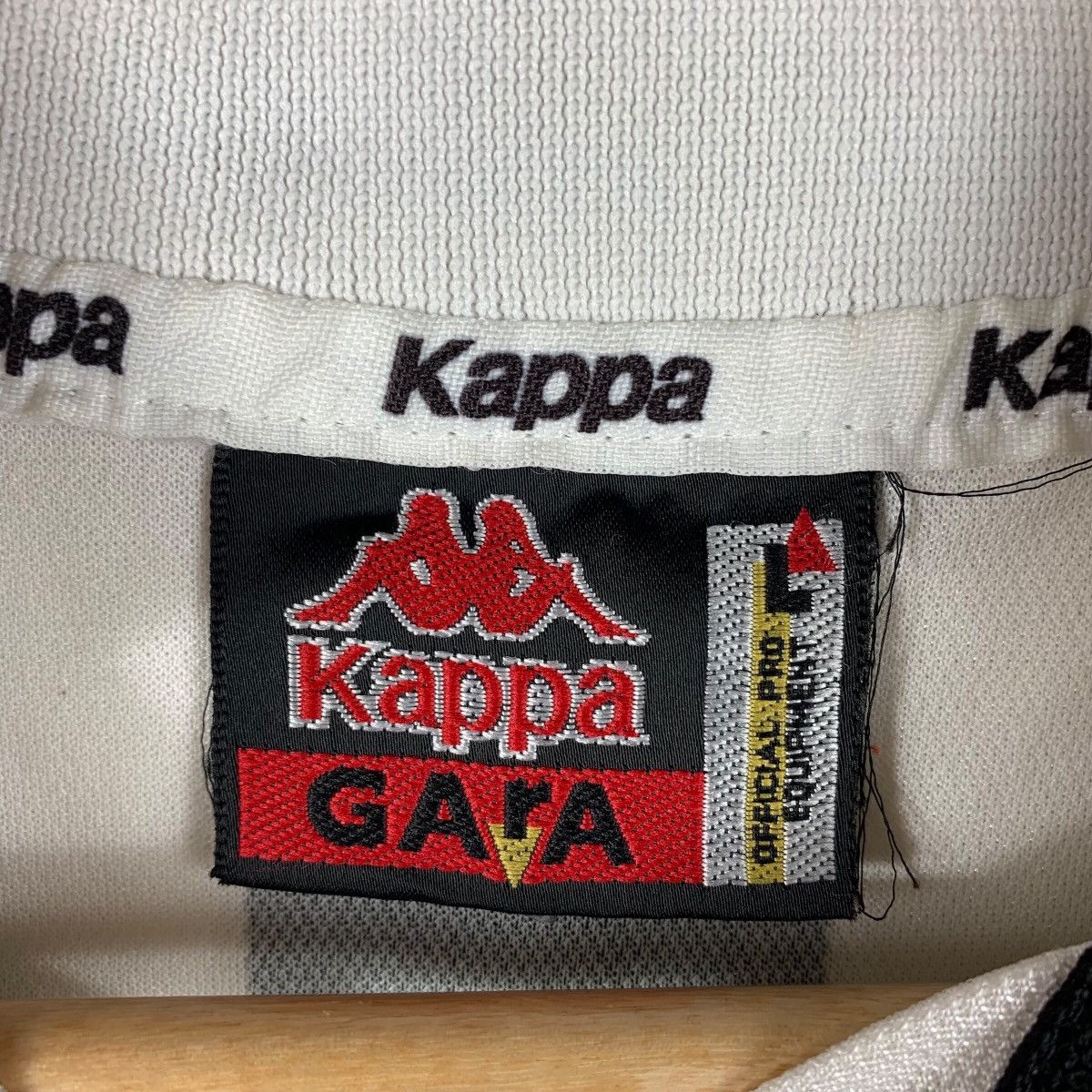 Kappa × Vintage Vintage 90s JUVENTUS HOME kappa jersey 96-97 seasons Size US L / EU 52-54 / 3 - 3 Thumbnail