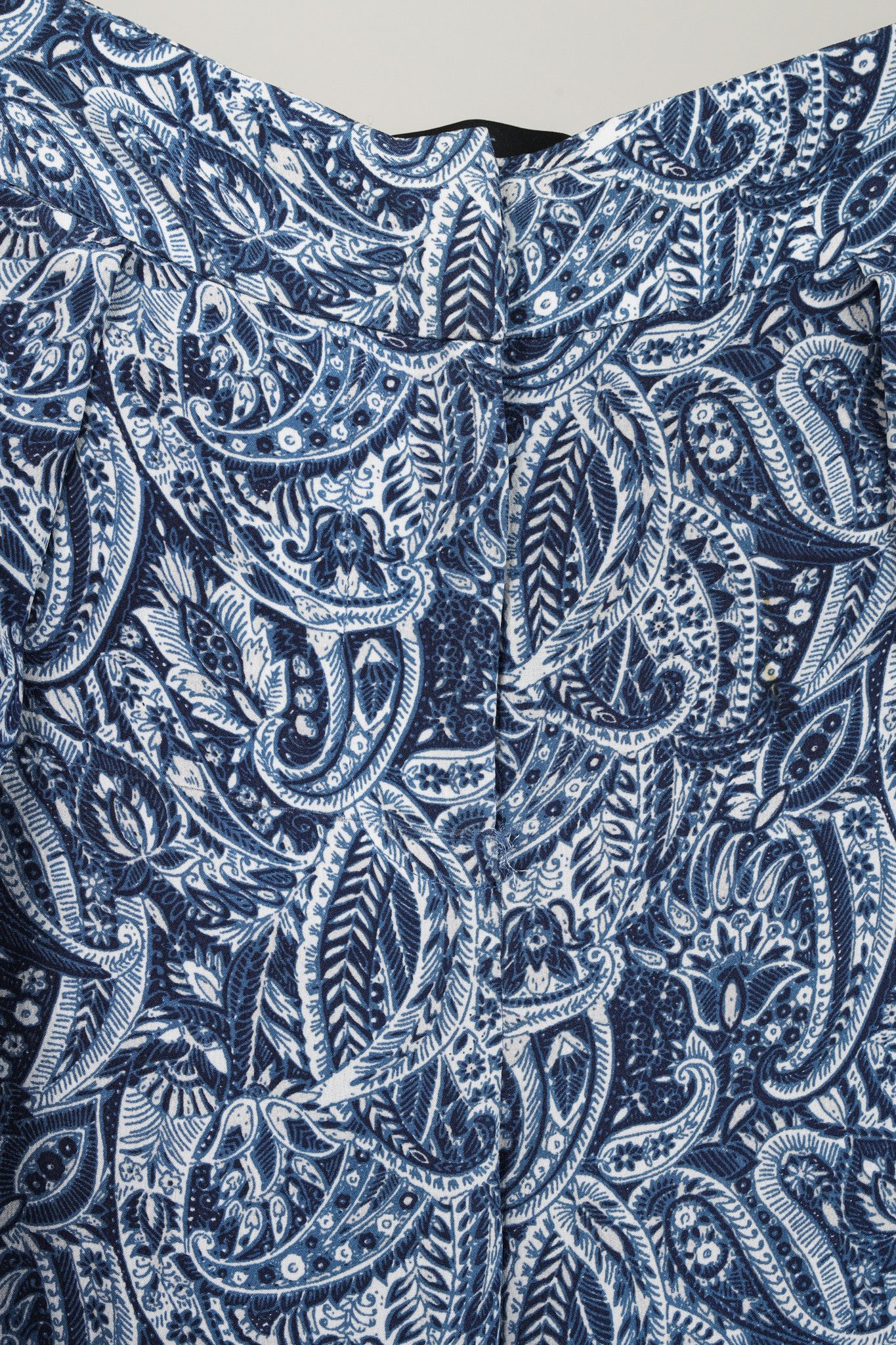 INTERMIX Intermix Blue Silk Paisley Open Leg Easy Pant Size 26" / US 2 / IT 38 - 9 Thumbnail