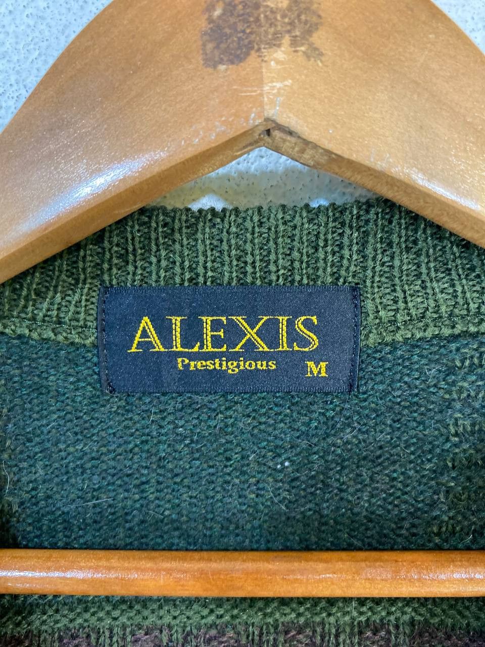 Japanese Brand vintage japanese brand wool knitted sweater nice design Size US M / EU 48-50 / 2 - 4 Thumbnail
