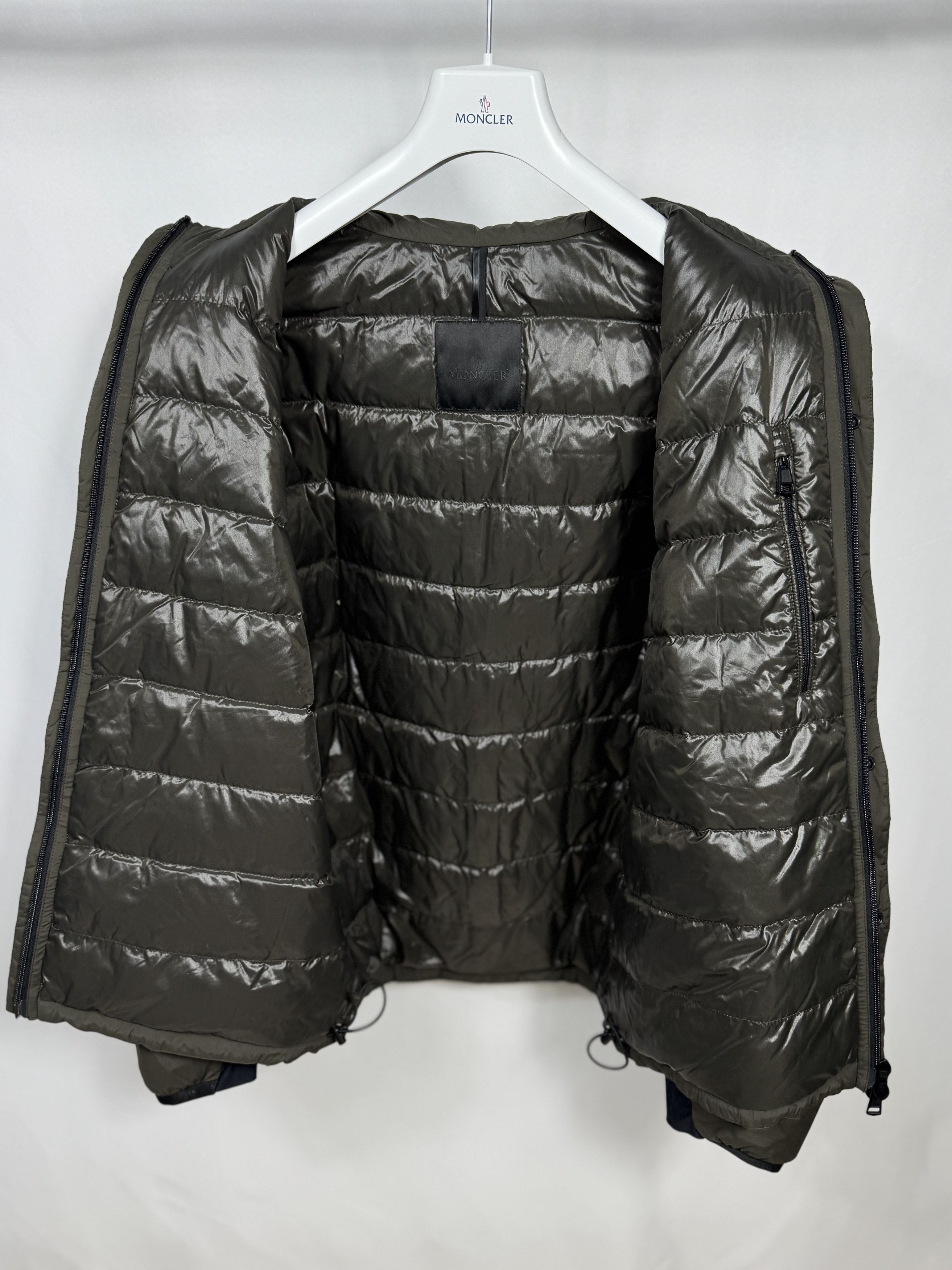 Moncler Moncler Ludwingshohe Waterproof Jacket Size US M / EU 48-50 / 2 - 5 Thumbnail