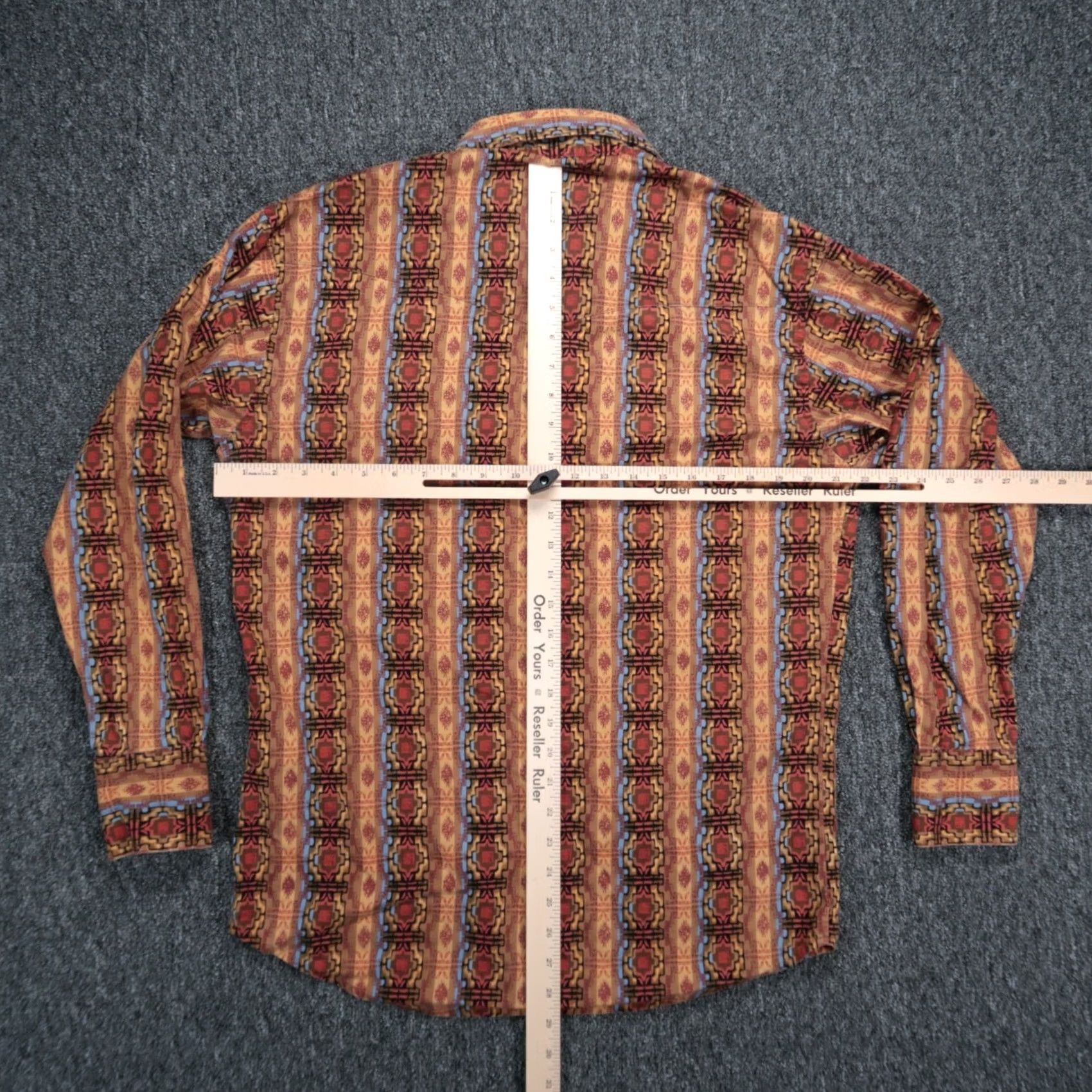 Wrangler VINTAGE Wrangler Shirt Mens L Brown Red Pearl Snap Southwestern Aztec Long Sleeve Size US L / EU 52-54 / 3 - 4 Thumbnail