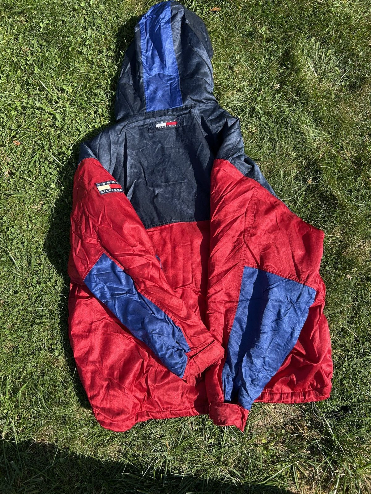 Tommy Hilfiger VTG Tommy Hilfiger Reflective Fleece lined Jacket Size US XXL / EU 58 / 5 - 5 Thumbnail