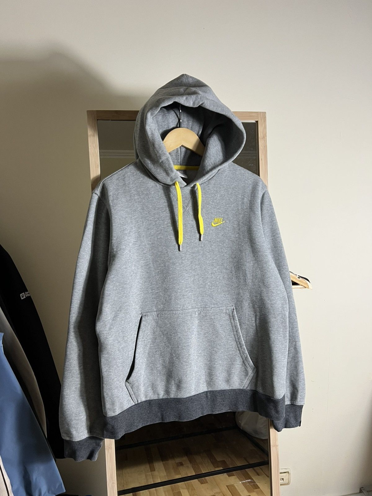 Nike Nike Hoodie Vintage Grey and Yellow Y2K Size US M / EU 48-50 / 2 - 1 Thumbnail