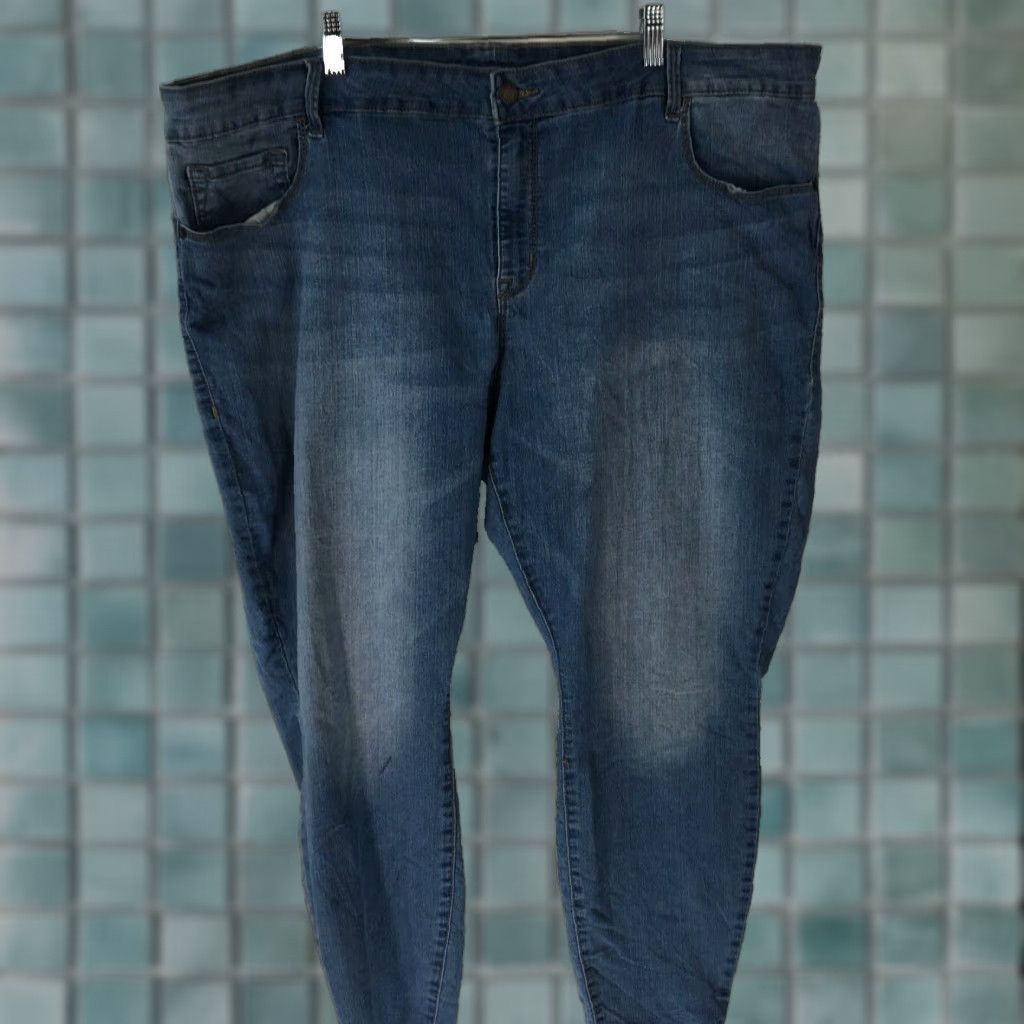 Old Navy VINTAGE Old Navy Womens Super Skinny Plus Straight Leg Blue Denim Jeans Size 24 46X30 Size 42" / US 20 - 1 Thumbnail