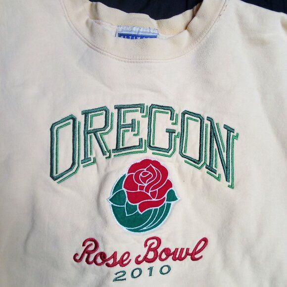 NCAA Oregon Ducks Rose Bowl 2010 Embroidered Crewneck Sweatshirt Size US XL / EU 56 / 4 - 1 Thumbnail