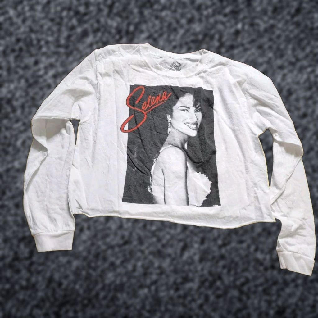Vintage SELENA MERCHANDISE Graphic Cropped Long Sleeve T Shirt White Womens Medium Size M / US 6-8 / IT 42-44 - 1 Thumbnail