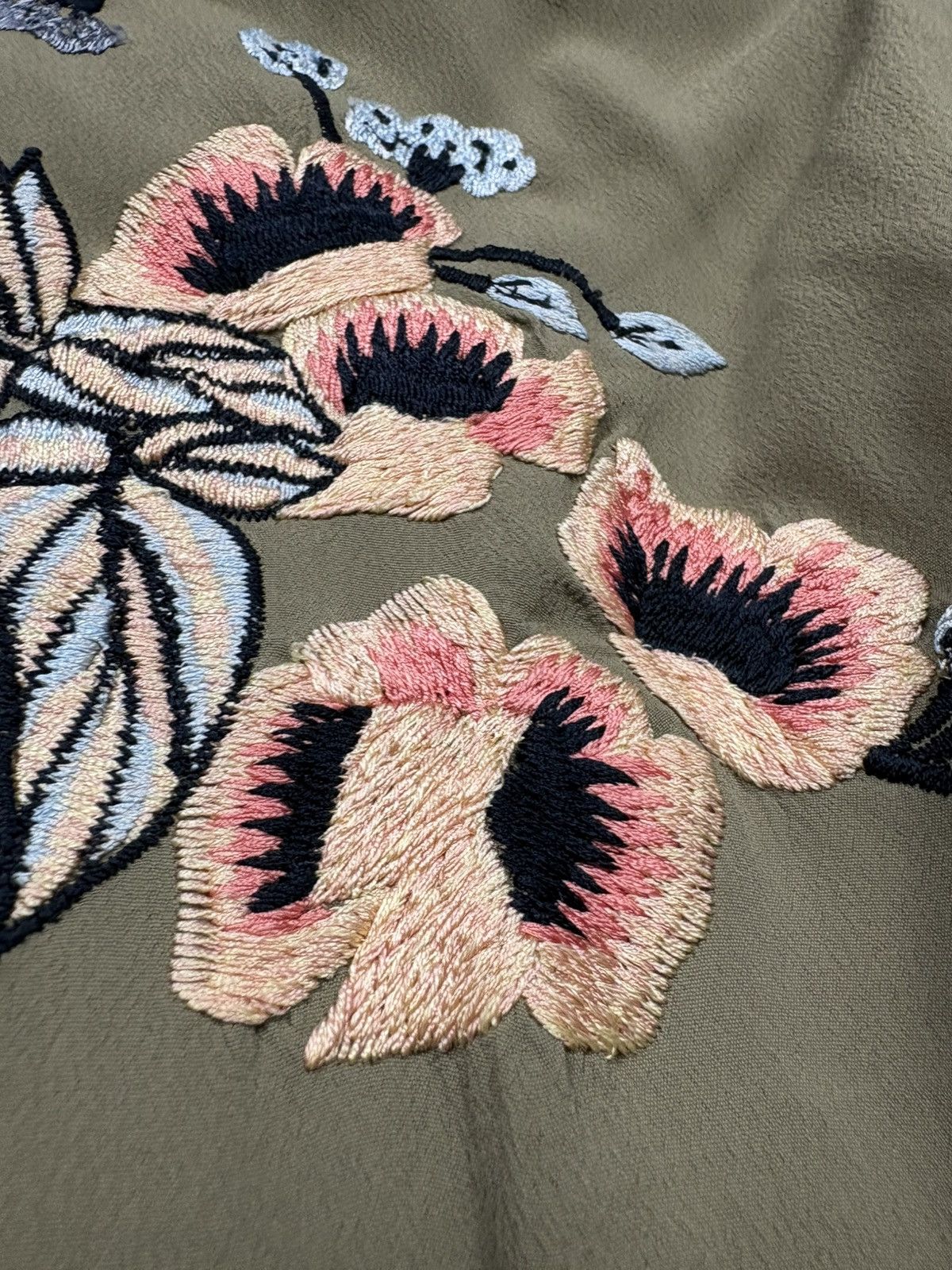 Allsaints AllSaints Embroidered Floral Bomber Jacket Cropped MA1 Zip S Size S / US 4 / IT 40 - 10 Thumbnail