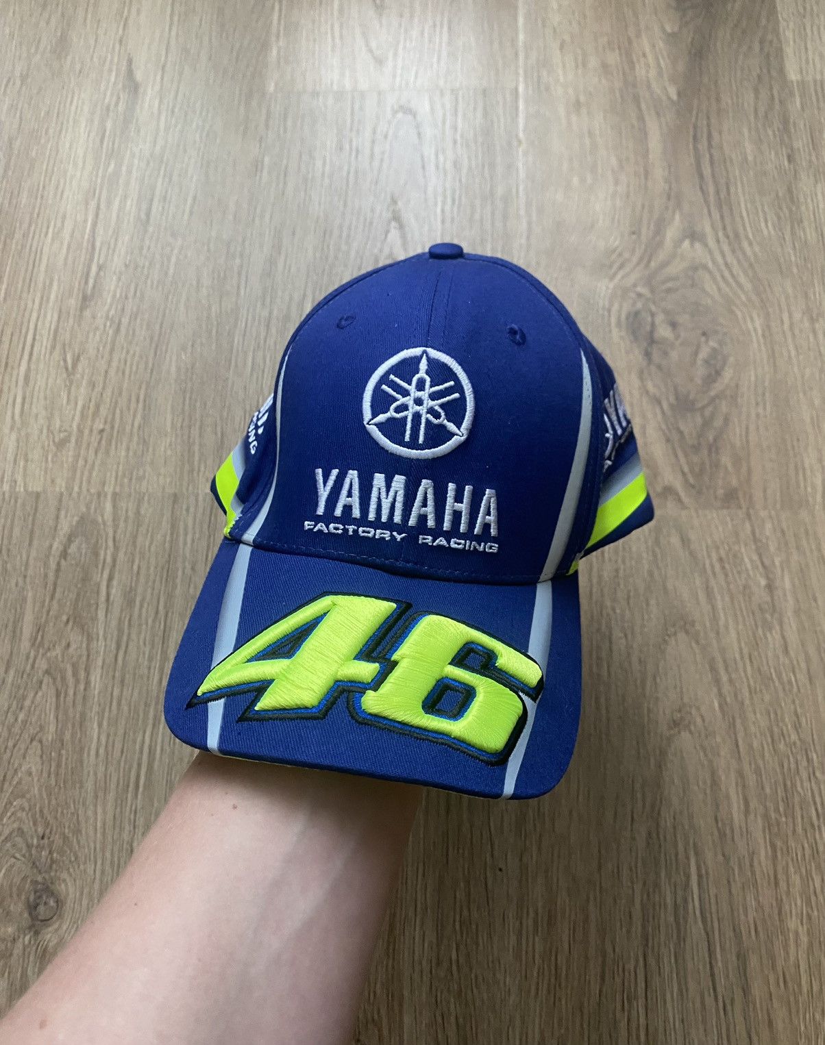 Vintage Vintage Valentino Rossi Y2K Racing Cap 46 Yamaha Racing Size ONE SIZE - 1 Thumbnail