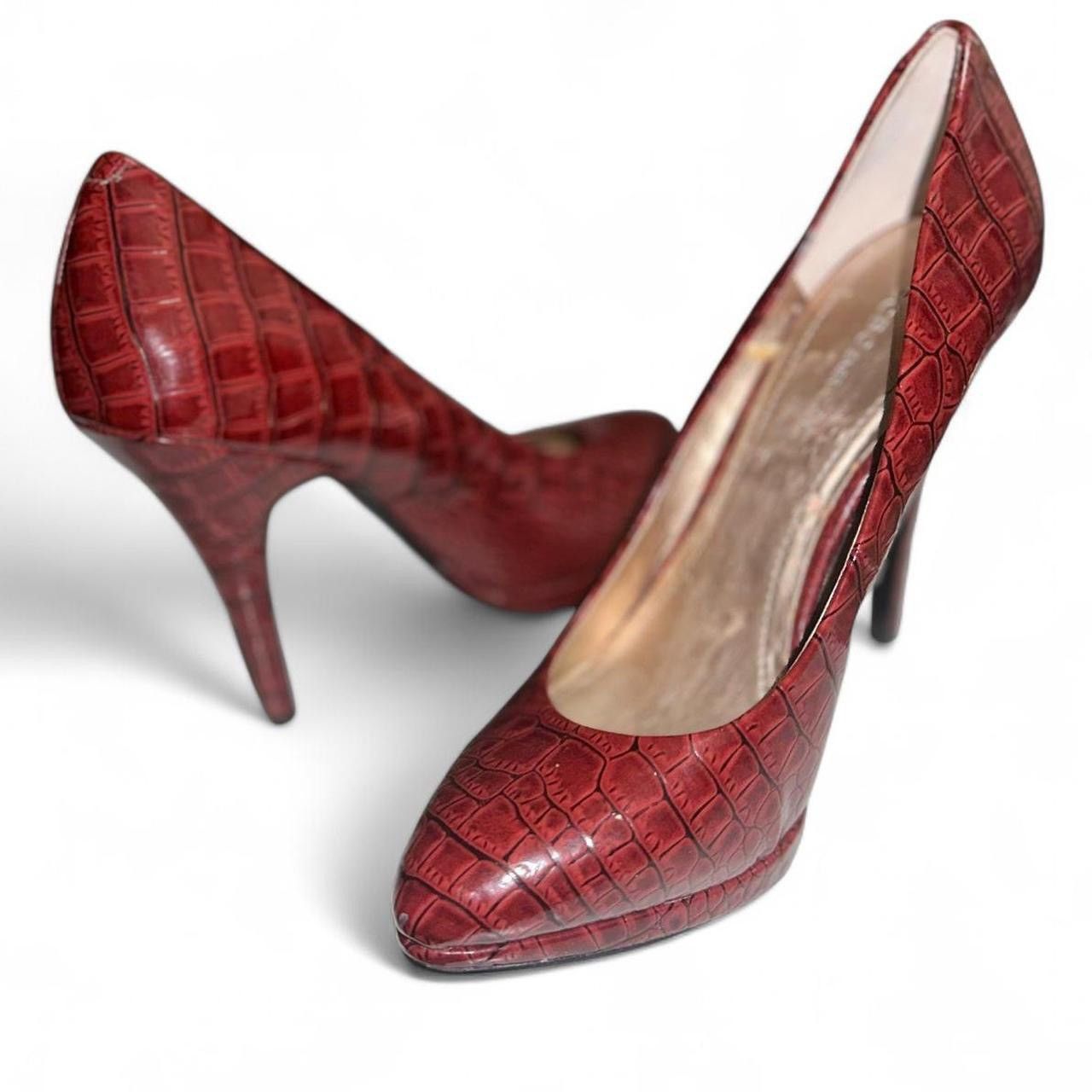 BCBGeneration BCBG Y2K NWOT CHERRYCOLA RED patent leather croc Size US 10 / IT 40 - 1 Thumbnail