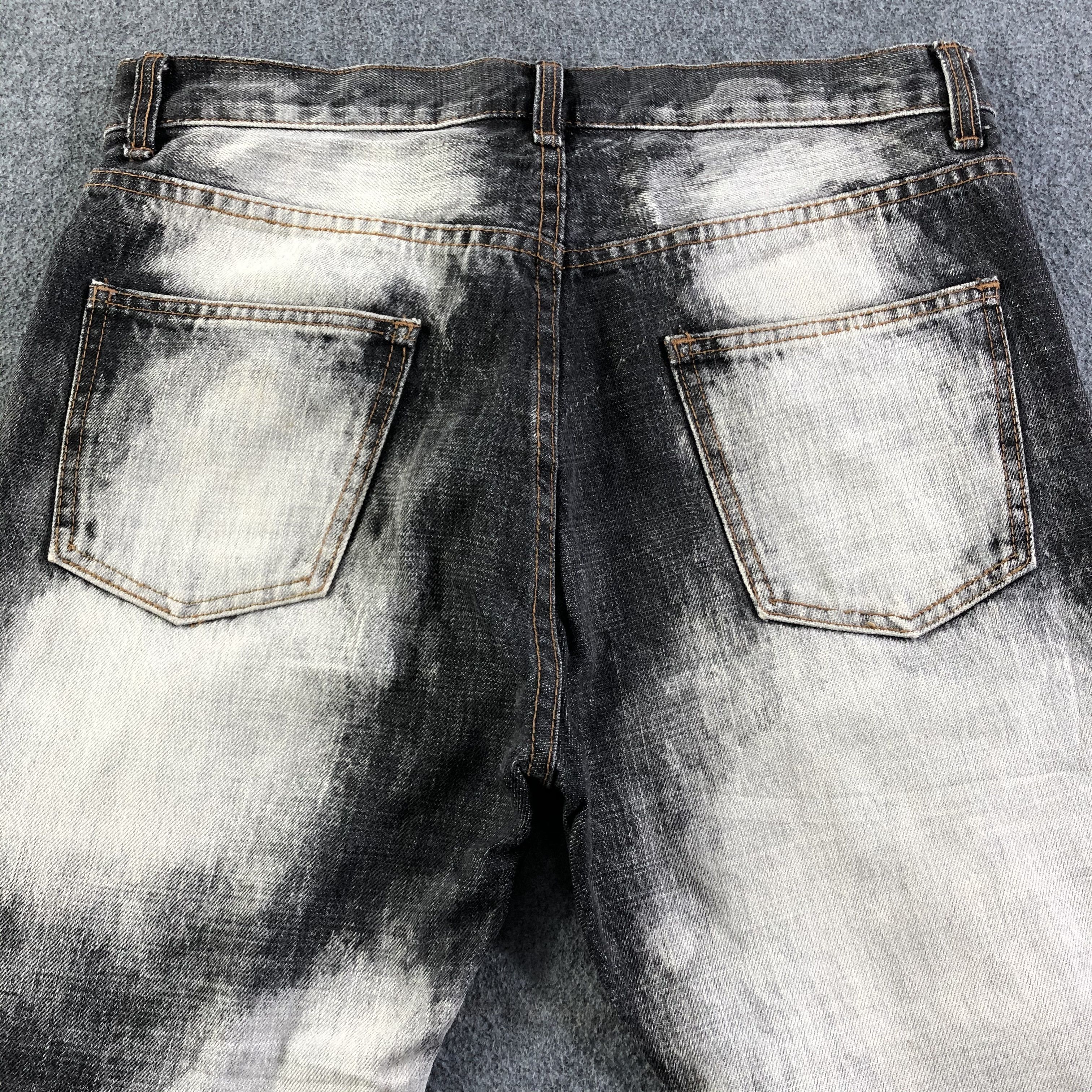 Japanese Brand × Vintage Vintage Japan Selvedge Gothic Jeans-J2950 Size US 33 - 5 Thumbnail