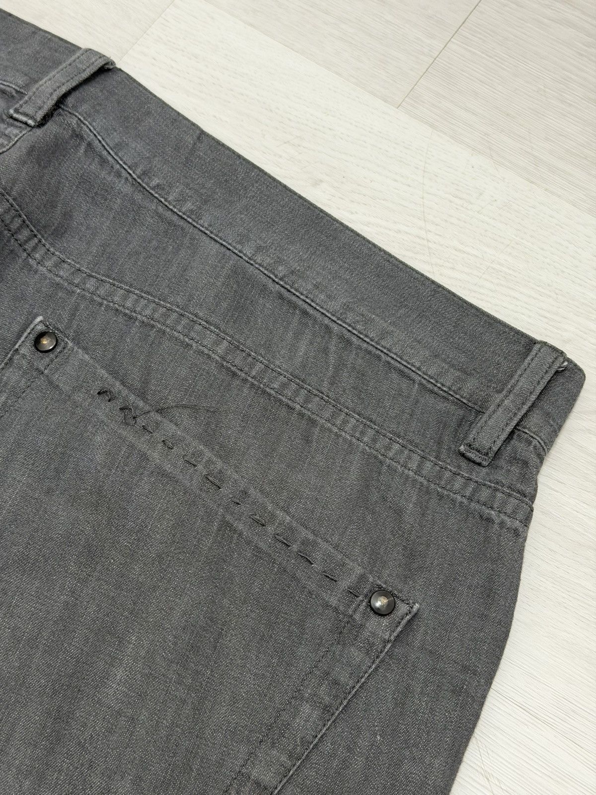John Varvatos John Varvatos Gray Denim Jeans Size 34R Size US 34 / EU 50 - 5 Thumbnail