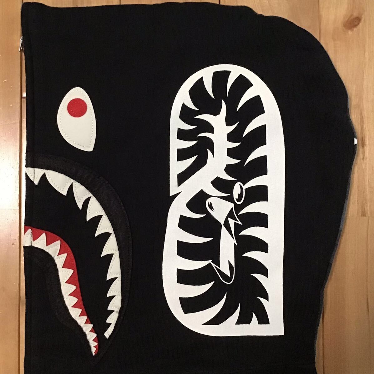 Bape 💫Glow in the dark💫 BAPE City camo shark full zip hoodie APE Size US M / EU 48-50 / 2 - 6 Thumbnail