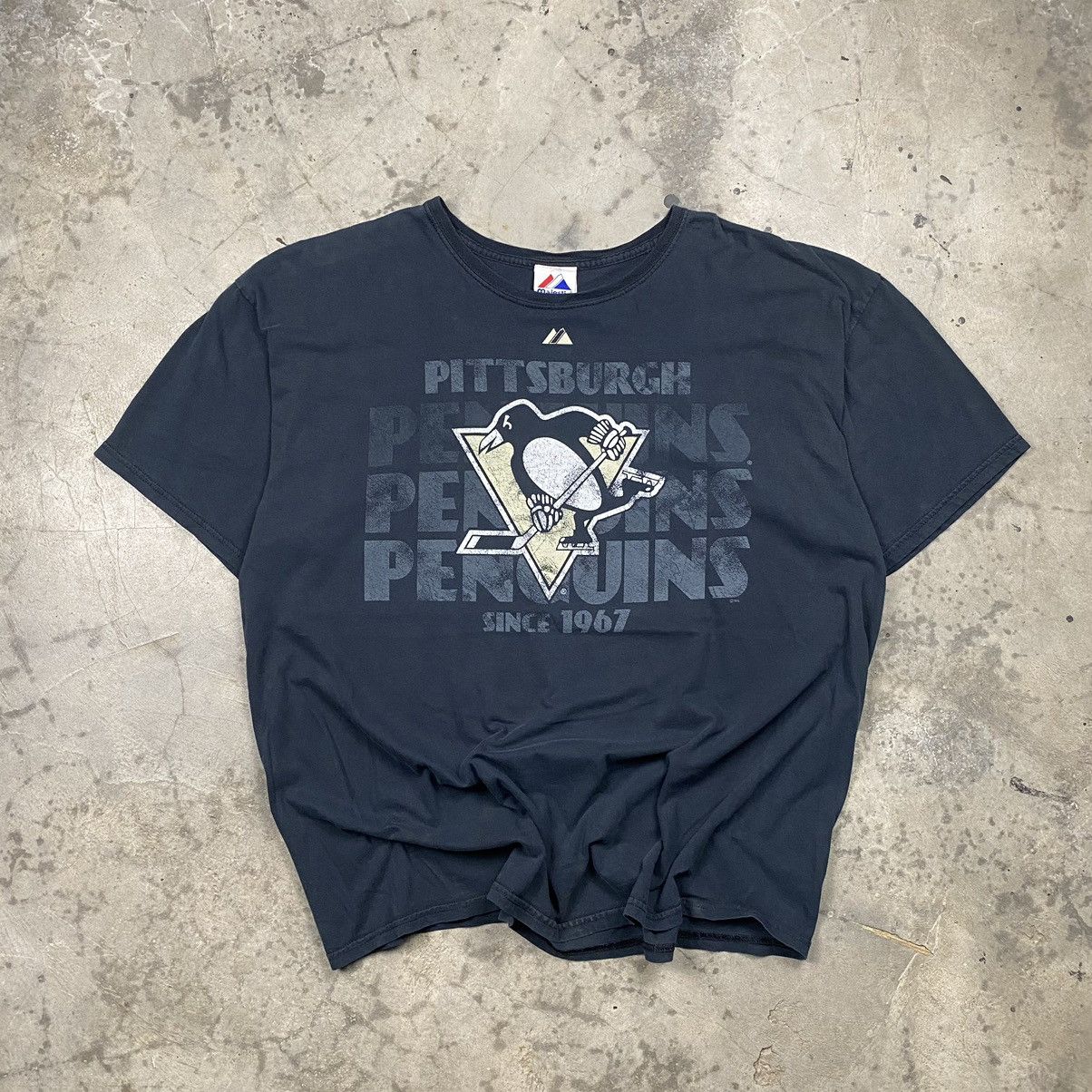 NHL × Vintage y2k Faded NHL Pittsburgh Penguins Tee Size US XL / EU 56 / 4 - 1 Thumbnail