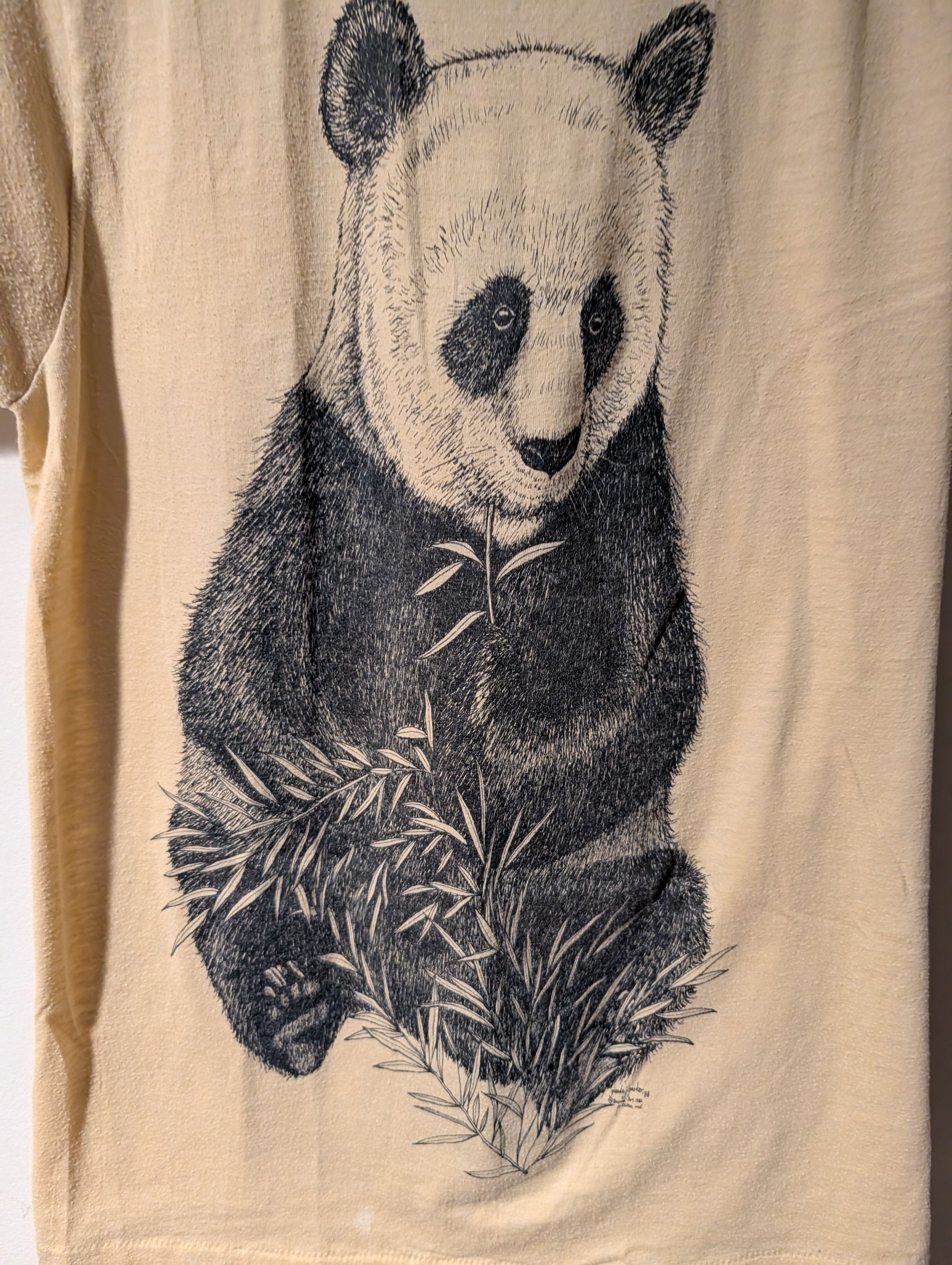Arts & Science Vintage 1983 Panda Animal Nature Wildlife Small T-Shirt Size US S / EU 44-46 / 1 - 2 Thumbnail