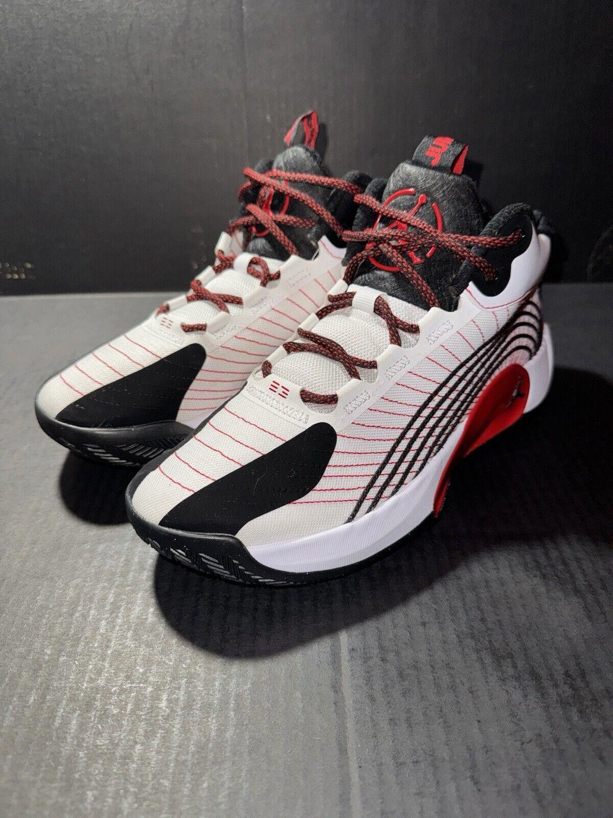 Jordan Brand Nike Air Jordan Jumpman 2021 White Red CQ4021-100 Sz 9 Size US 9 / EU 42 - 4 Thumbnail