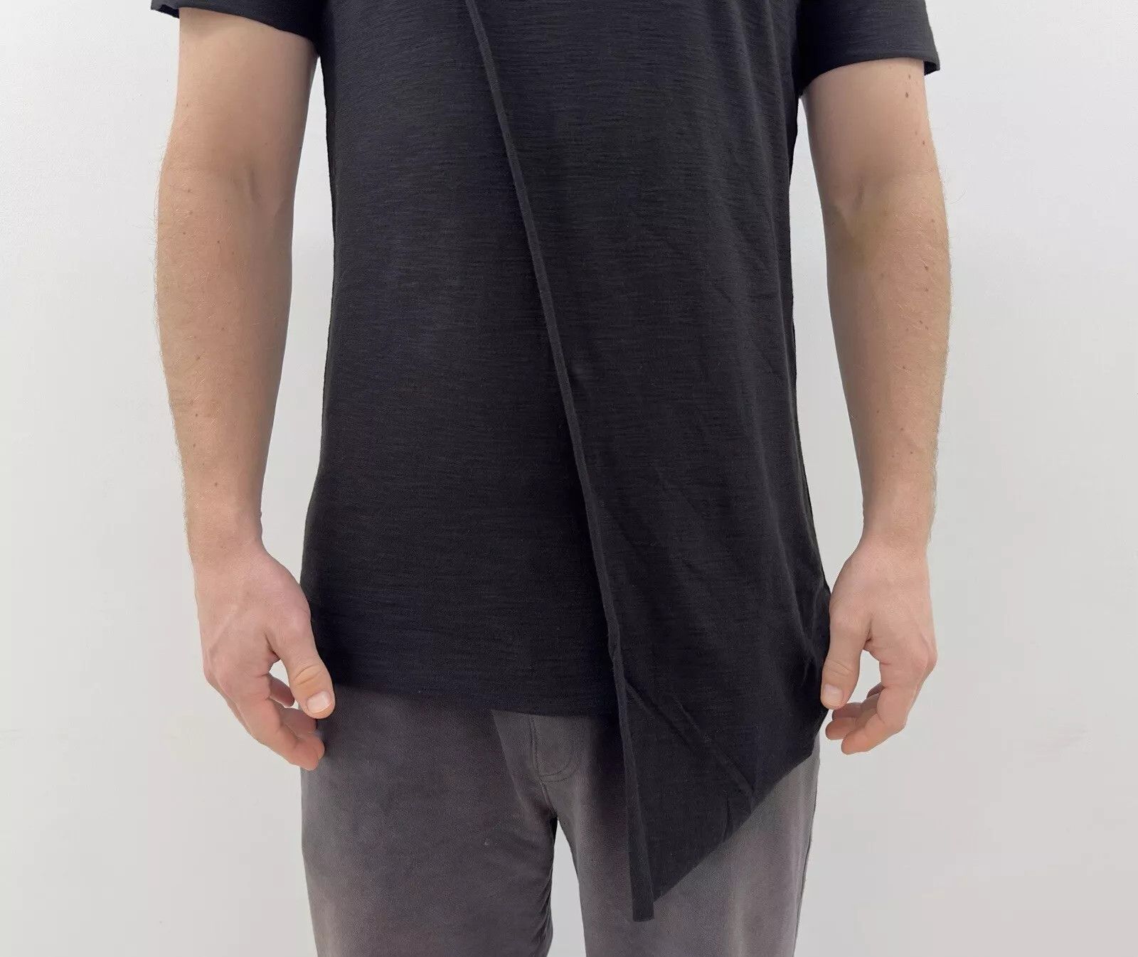 First Aid To The Injured First Aid To The Injured Men T-shirt Asymmetric Avant Garde Size US XS / EU 42 / 0 - 4 Thumbnail