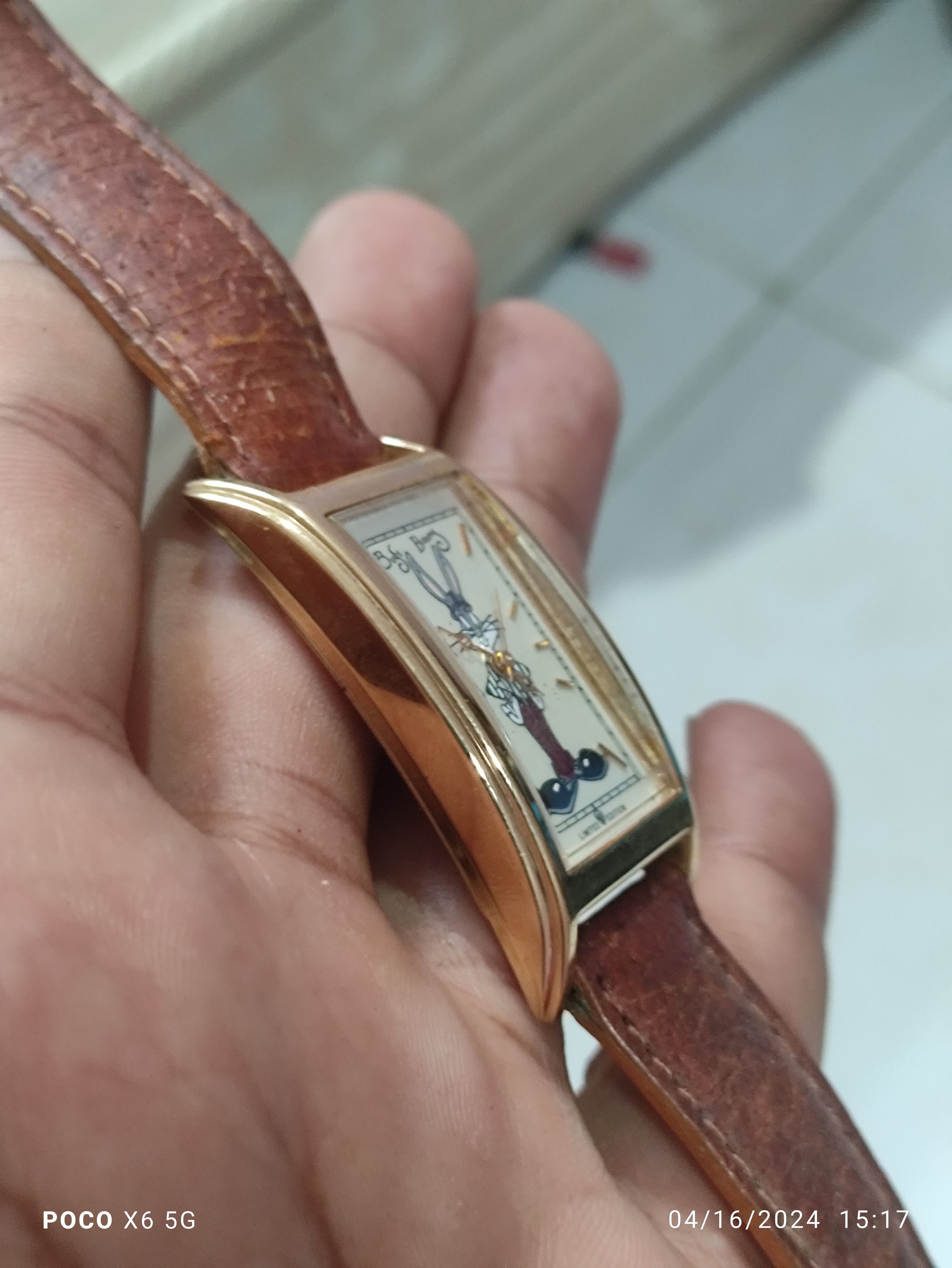 Japanese Brand LIMITED EDITION "BUGS BUNNY" THE WARNER BROS WATCH COLLECT Size ONE SIZE - 11 Thumbnail