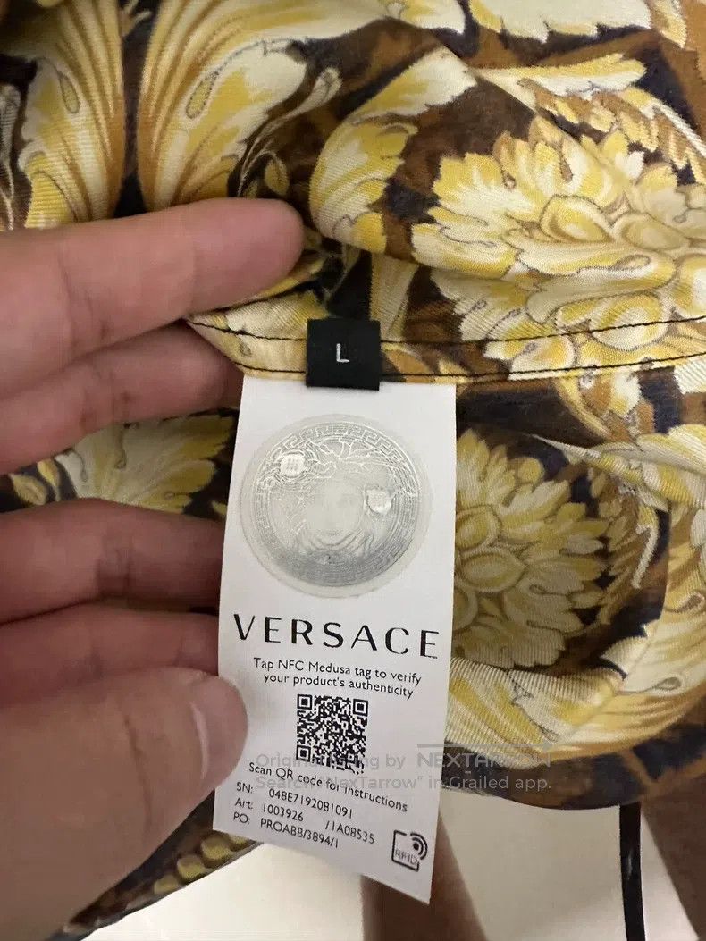 Versace Versace Patterned full-collar, single-breasted short shirt Size US L / EU 52-54 / 3 - 3 Thumbnail