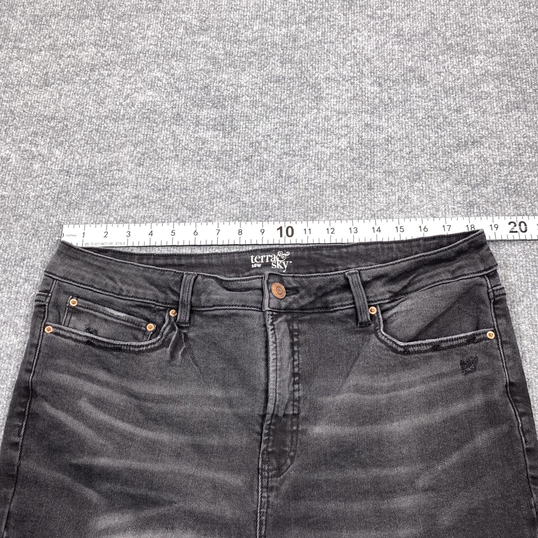 Vintage Terra & Sky Jeans Womens 20W Charcoal High Rise Skinny Distressed Denim Plus Size 42" / US 20 - 3 Thumbnail