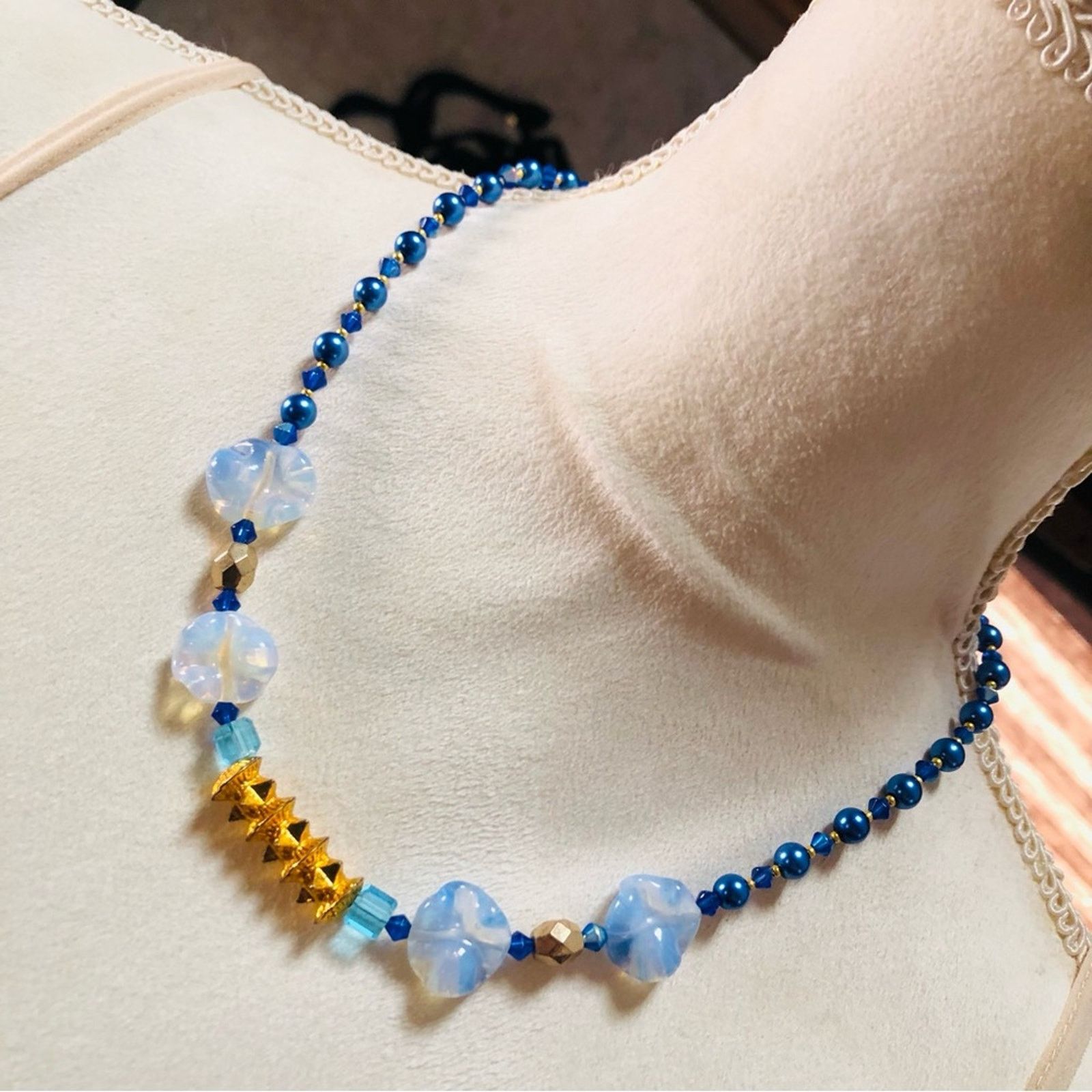 Other Handcrafted repurpose vintage opalite Czech glass necklace Size ONE SIZE - 1 Thumbnail