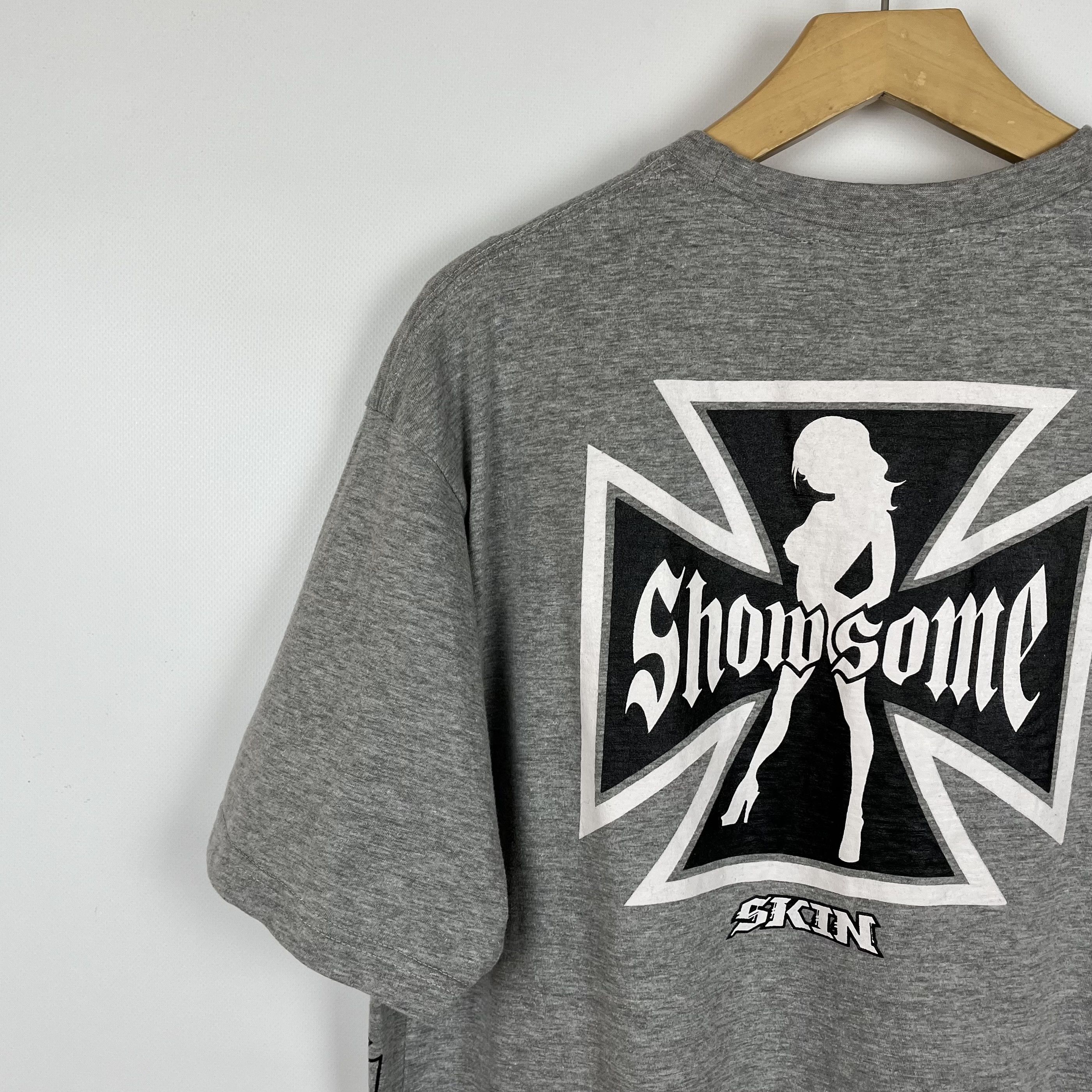 Hook-Ups Vintage Skin Industries Y2K “Show Some” T Shirt 2000’s Size US L / EU 52-54 / 3 - 5 Thumbnail