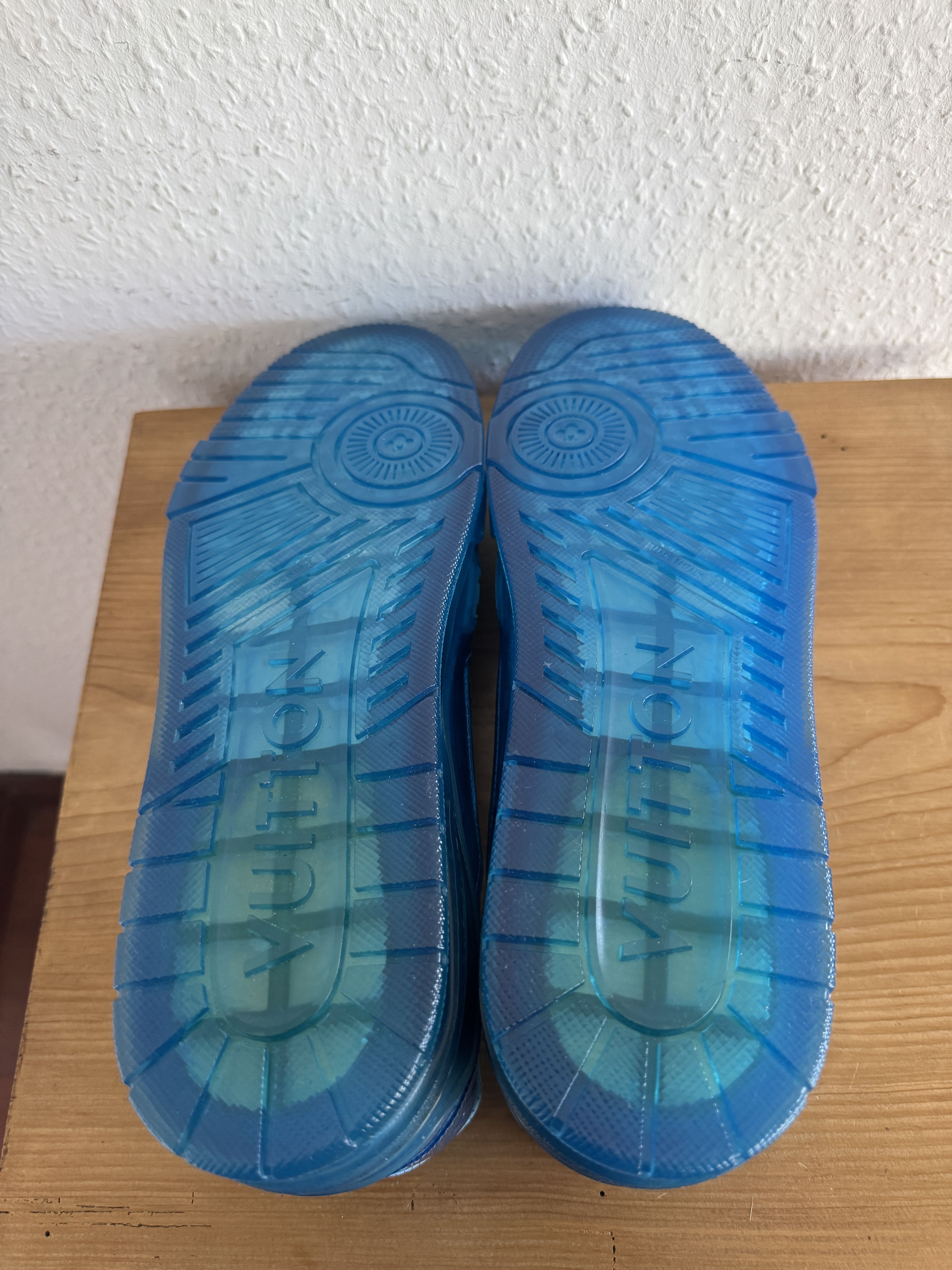 Louis Vuitton Transparent blue LV Trainer Size US 13 / EU 46 - 15 Thumbnail