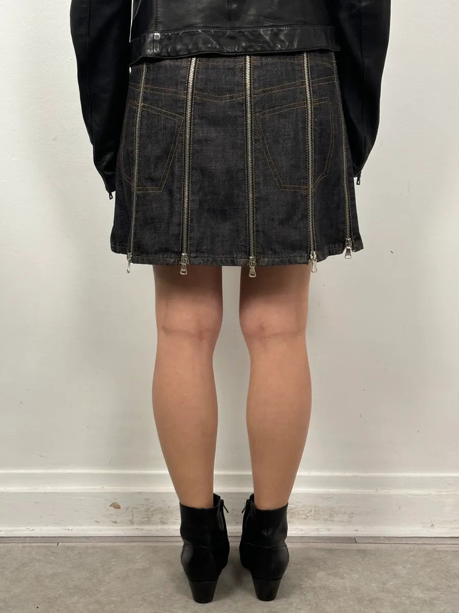 Dolce & Gabbana SS2003 Dolce & Gabbana Navy Denim Multi-Zip Skirt Size 28" / US 6 / IT 42 - 3 Thumbnail