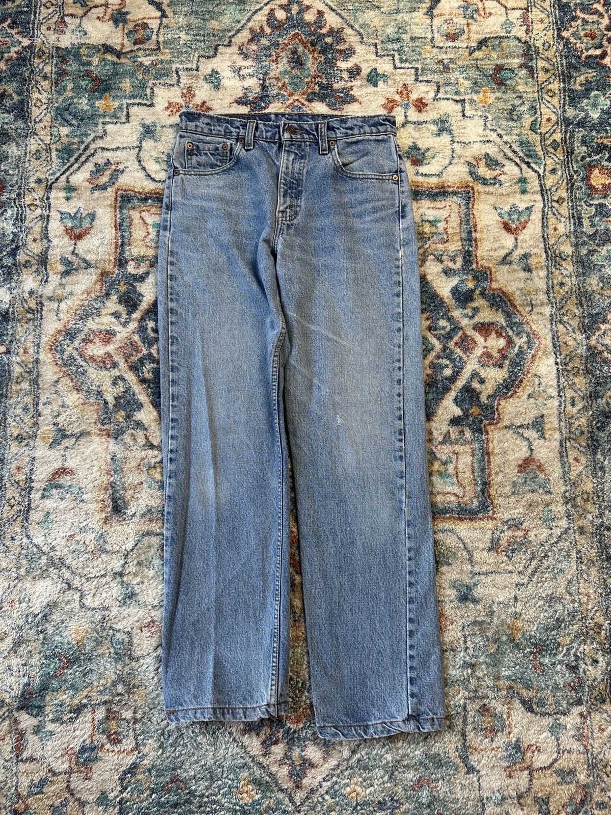 Vintage Vintage Levi’s Blue Light Wash Jeans Size 30 Size US 30 / EU 46 - 2 Thumbnail