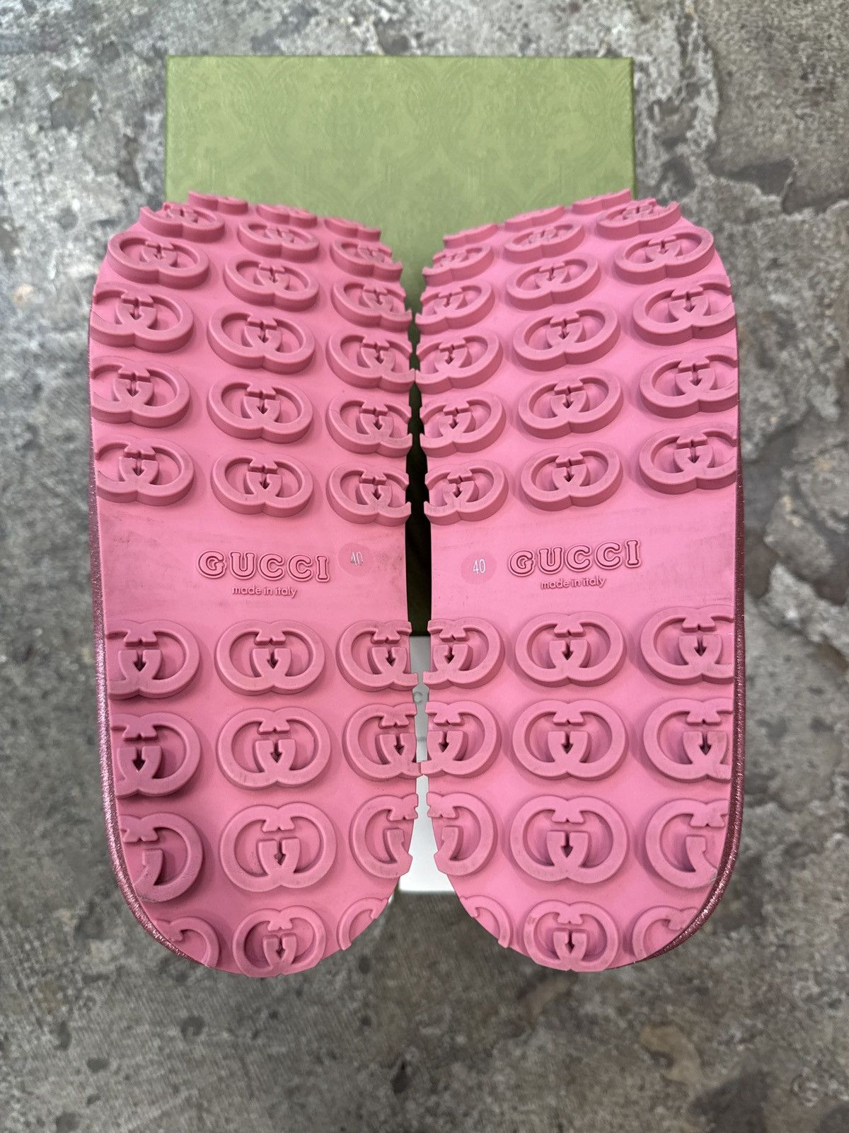Gucci Gucci Interlocking G Metallic Rose Pink Slide Size US 10 / IT 40 - 6 Thumbnail