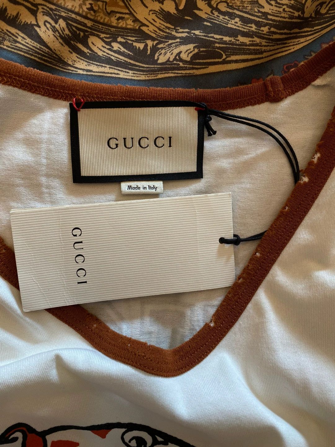 Gucci Gucci Distressed Slim Short Sleeve T-Shirt (L, Authentic) Size L / US 10 / IT 46 - 7 Thumbnail