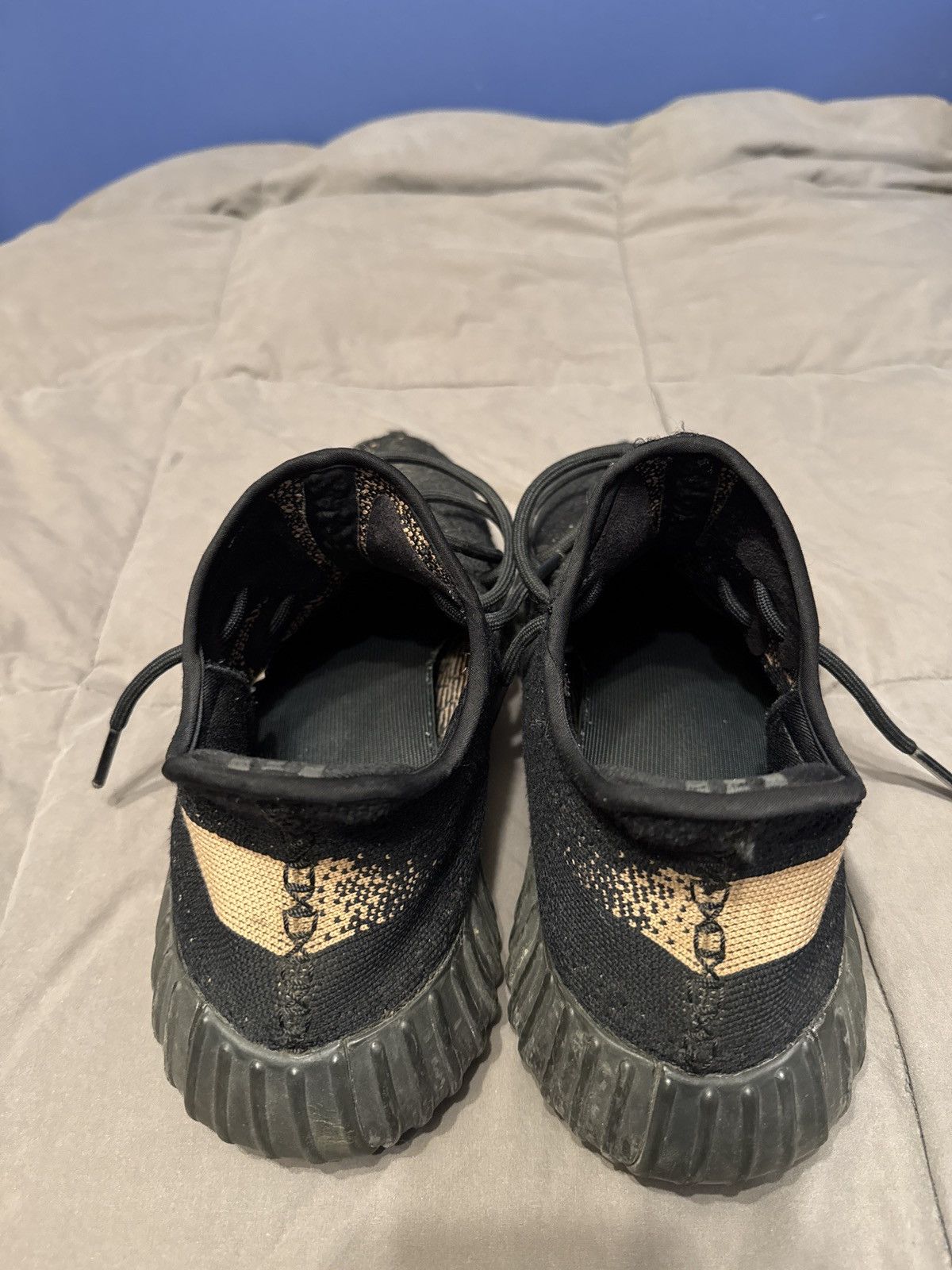 Adidas Yeezy Boost 350 V2 Core Black Copper Size US 10 / EU 43 - 4 Thumbnail