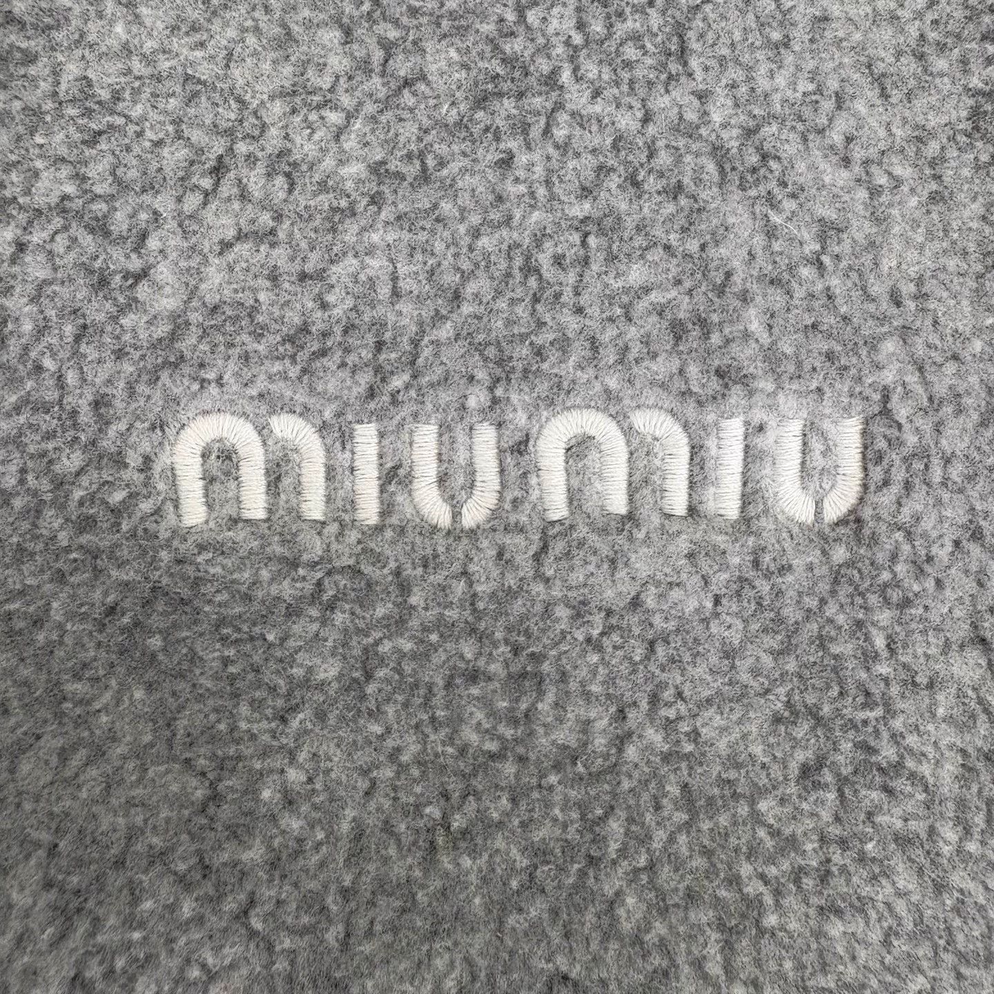 Miu Miu MIU MIU Gray Embroidered Logo Fleece Collar Zip Jkt Size XS / US 0-2 / IT 36-38 - 7 Thumbnail
