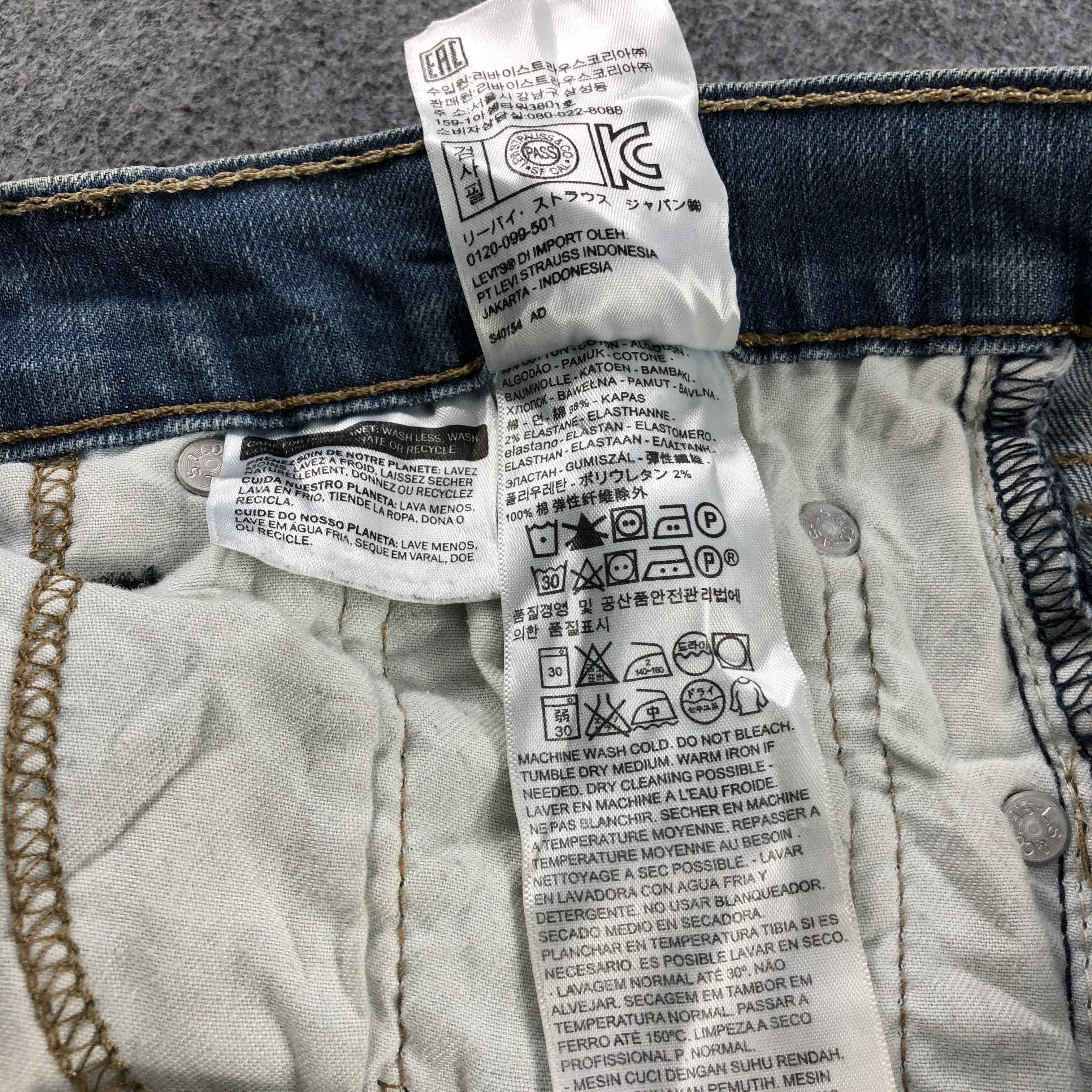 Levi's Vintage Blue Wash Levis 511 Jeans-J2339 Size US 33 - 10 Thumbnail