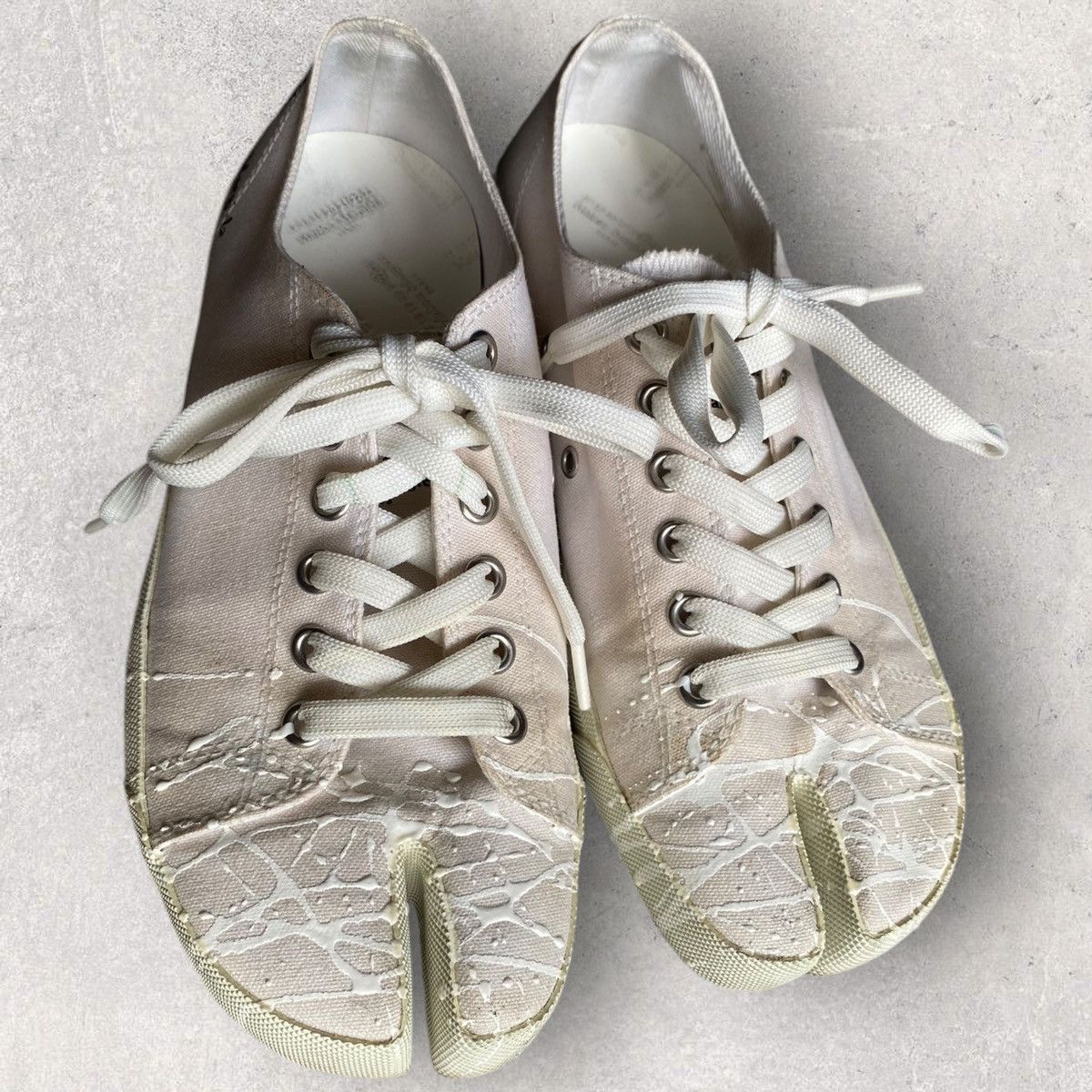 Maison Margiela Off-White Color Splash Tabi Sneakers Size US 8 / EU 41 - 2 Thumbnail