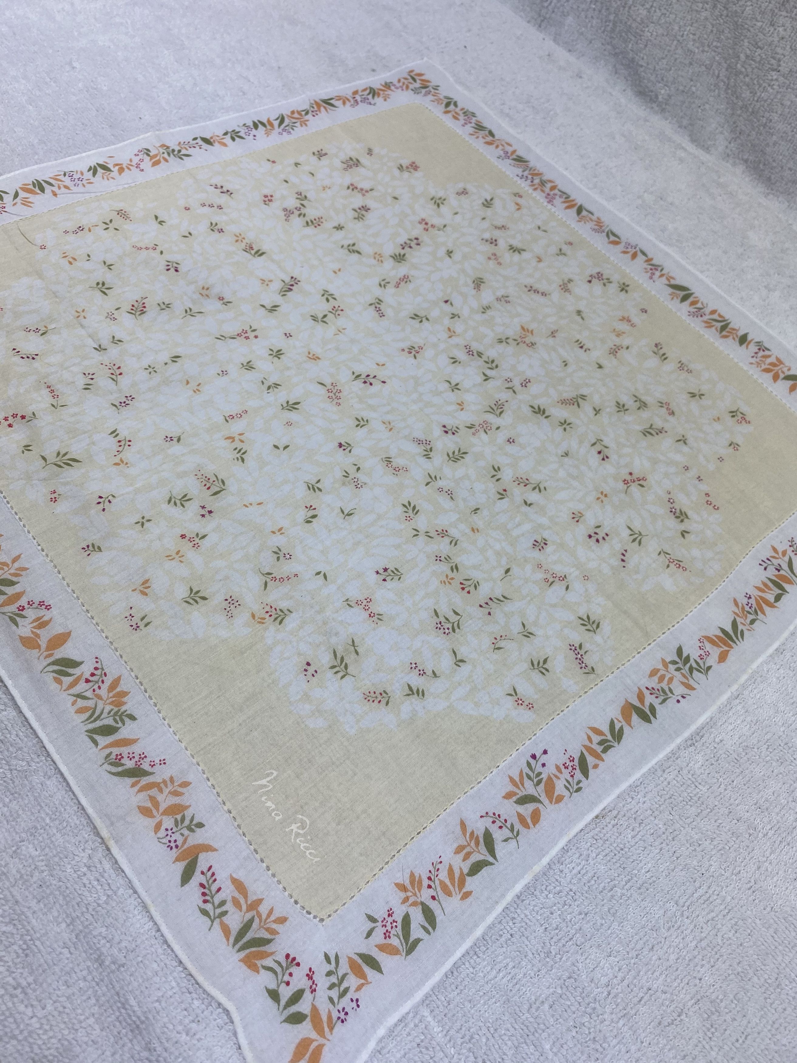 Nina Ricci × Vintage Nina Ricci Handkerchief / Bandana / Neckerchief Size ONE SIZE - 4 Thumbnail