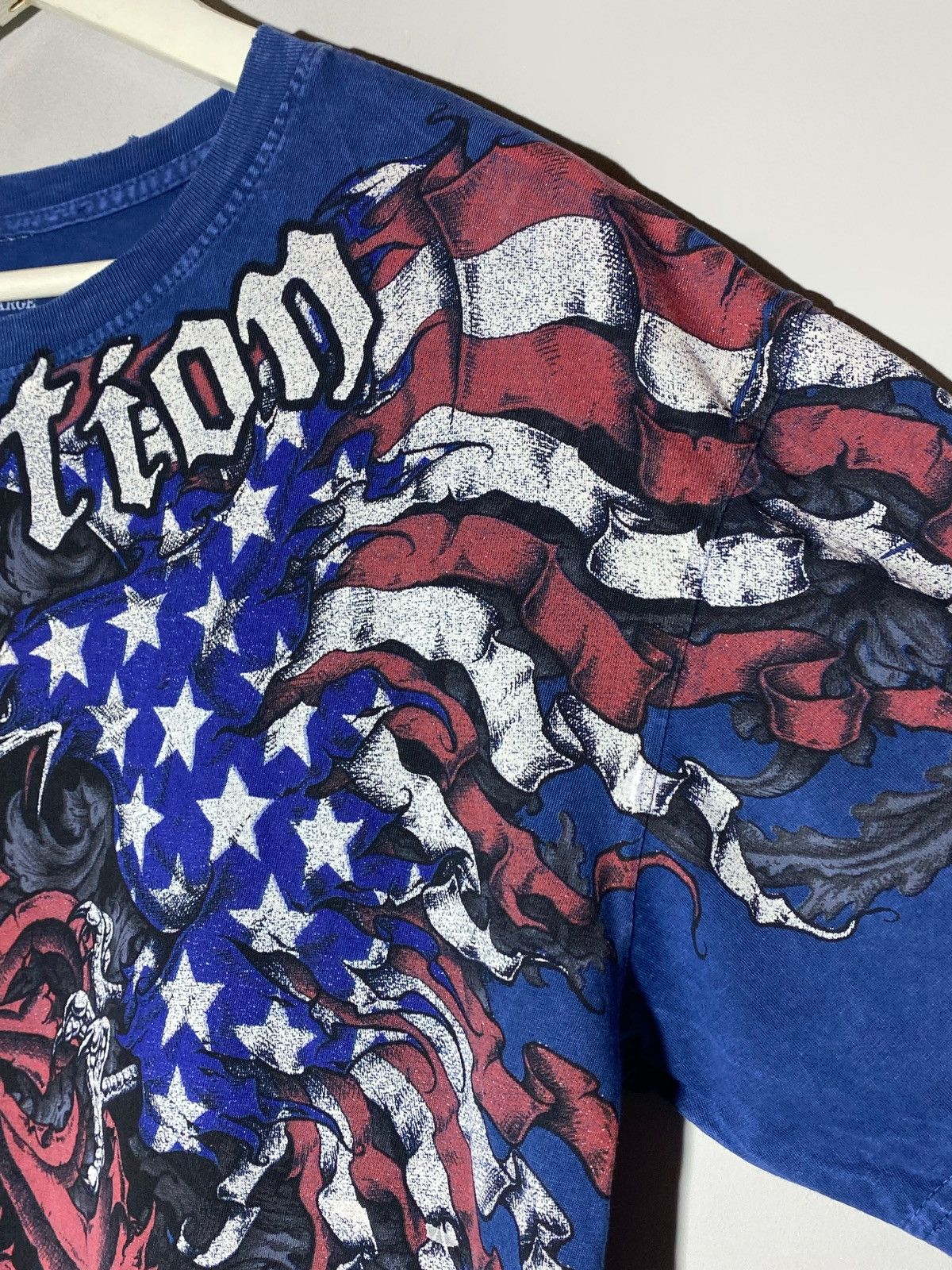 Affliction 🔥 AFFLICTION USA FLAG TEE METAL CROSS TATTOO STYLE 00s Size US XL / EU 56 / 4 - 10 Thumbnail