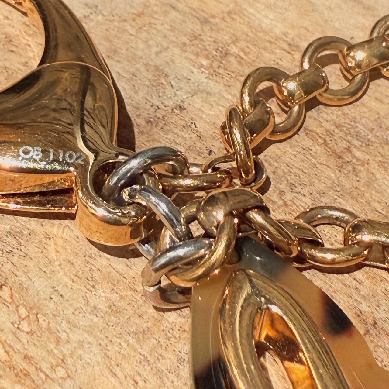 Louis Vuitton Louis Vuitton Brown Tortoise Insolence Bag Charm Size ONE SIZE - 6 Thumbnail