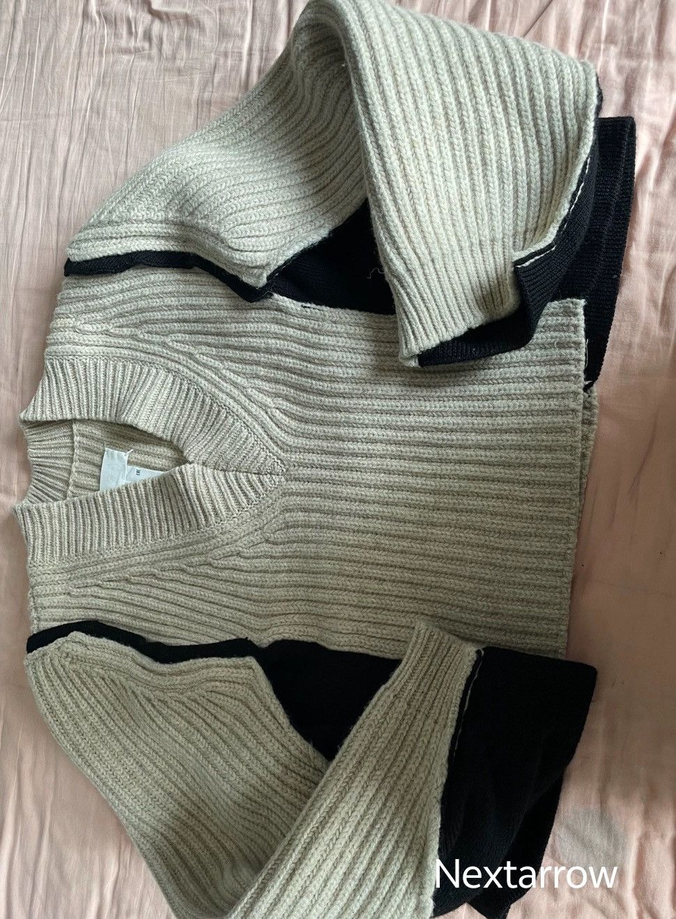 Maison Margiela Maison Margiela Designs Silhouette Sweaters 2412-Nextarrow Size S / US 4 / IT 40 - 1 Thumbnail