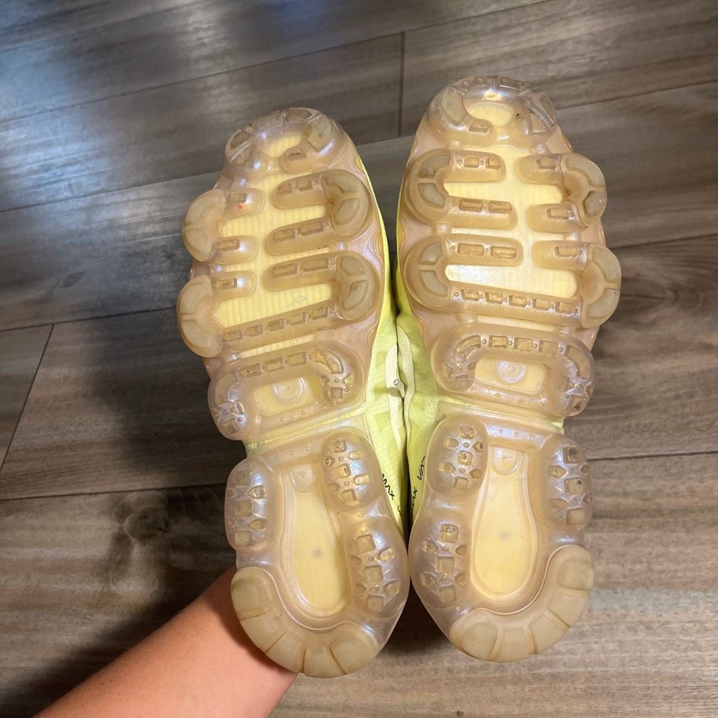 Nike Nike Air VaporMax 2019 Women’s Luminous Neon Green Shoes Wom Size US 7.5 / IT 37.5 - 6 Thumbnail