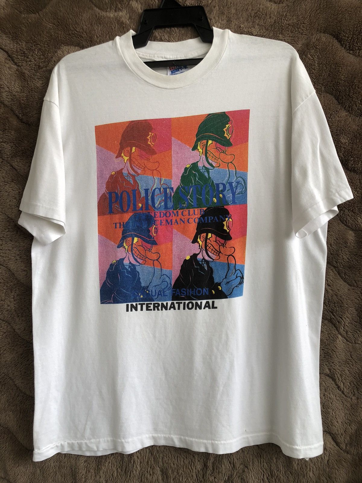 Vintage Vintage 90s POLICE STORY Pop Art Style Tee Size US L / EU 52-54 / 3 - 1 Thumbnail
