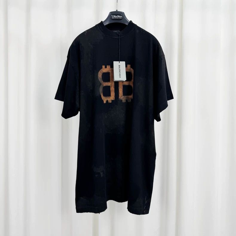 Balenciaga Balenciaga Mud-Dyed Aged Bitcoin Printed Short Sleeve Size US S / EU 44-46 / 1 - 1 Thumbnail