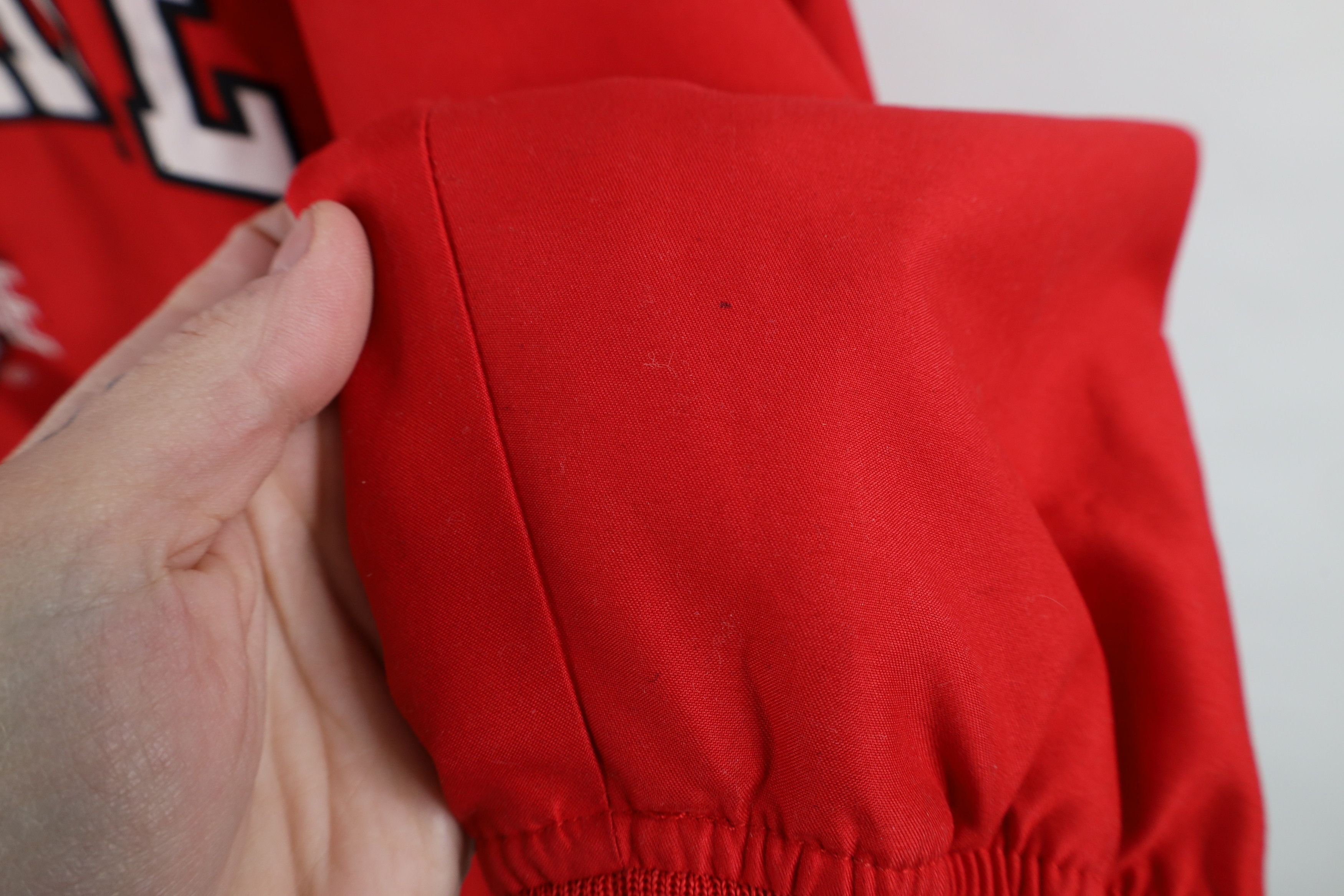 Vintage Vintage University Football Pullover Windbreaker Jacket Red Size US XXL / EU 58 / 5 - 9 Thumbnail