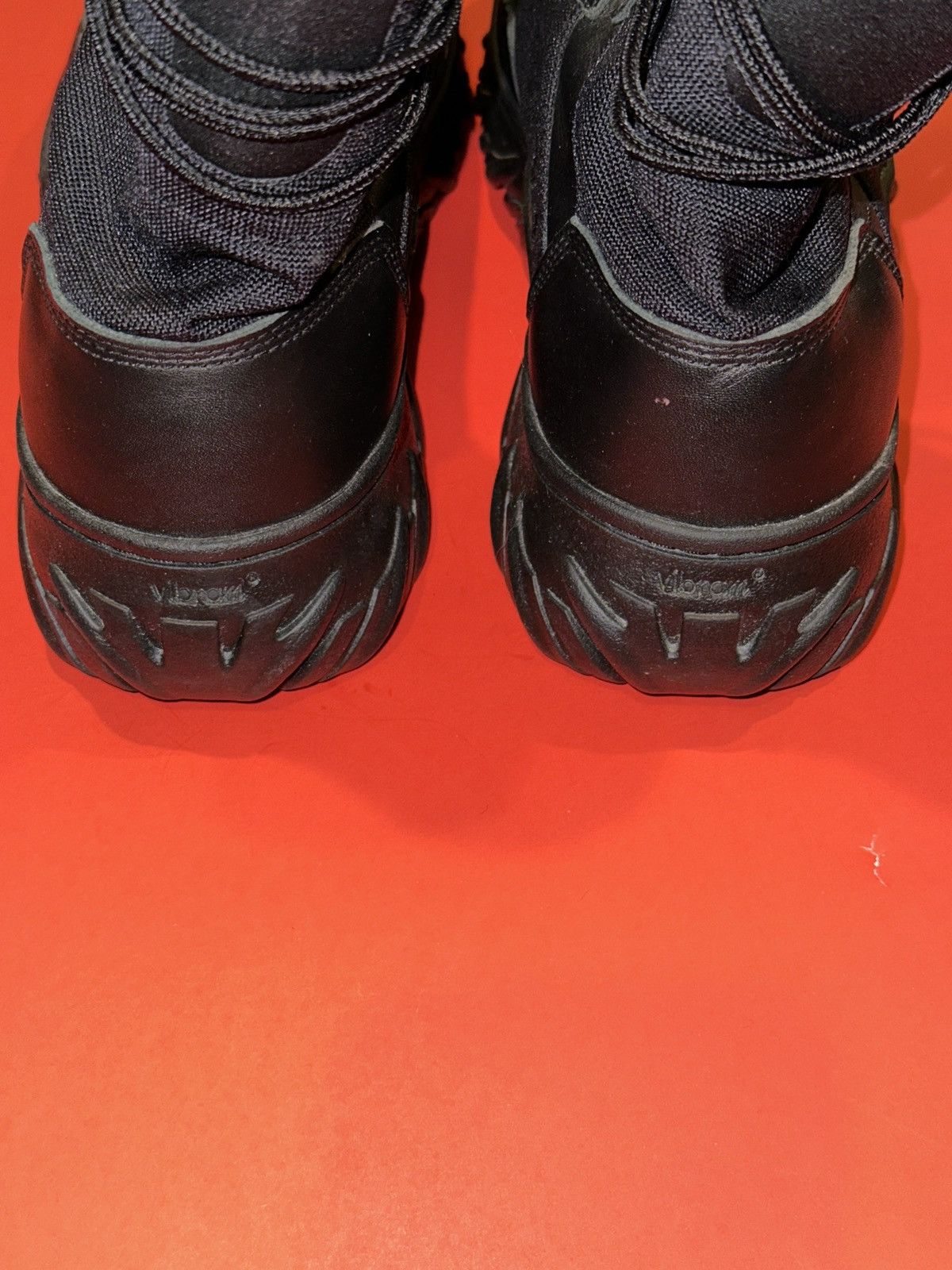 Oakley OAKLEY 8" FIELD ASSAULT BLK LEATHER TACTICAL BOOTS 10US READ Size US 10 / EU 43 - 8 Thumbnail
