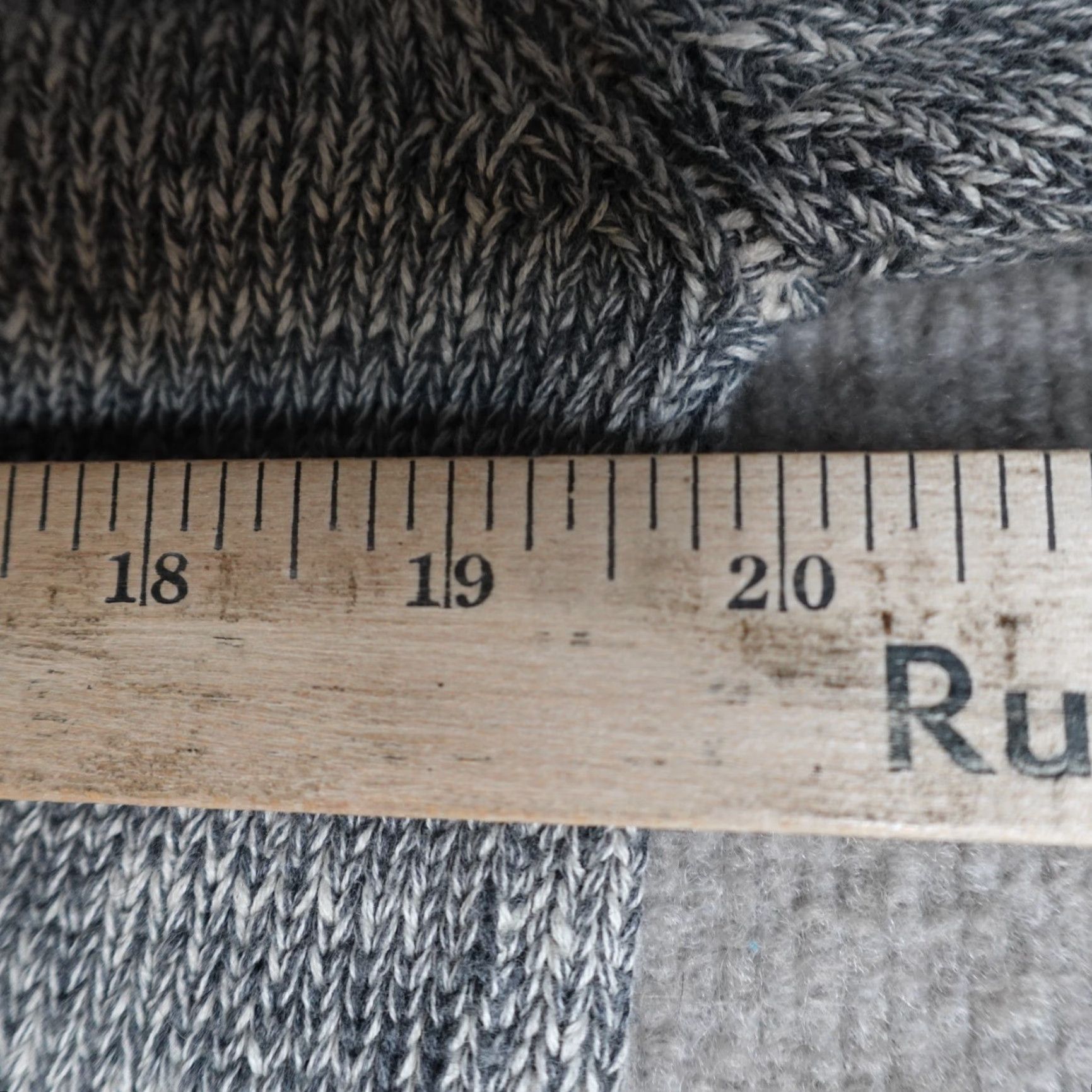 Vintage Bruzer Sweater Mens Small Gray University of Alaska Anchorage Pullover Knit V-Neck Size US S / EU 44-46 / 1 - 3 Thumbnail