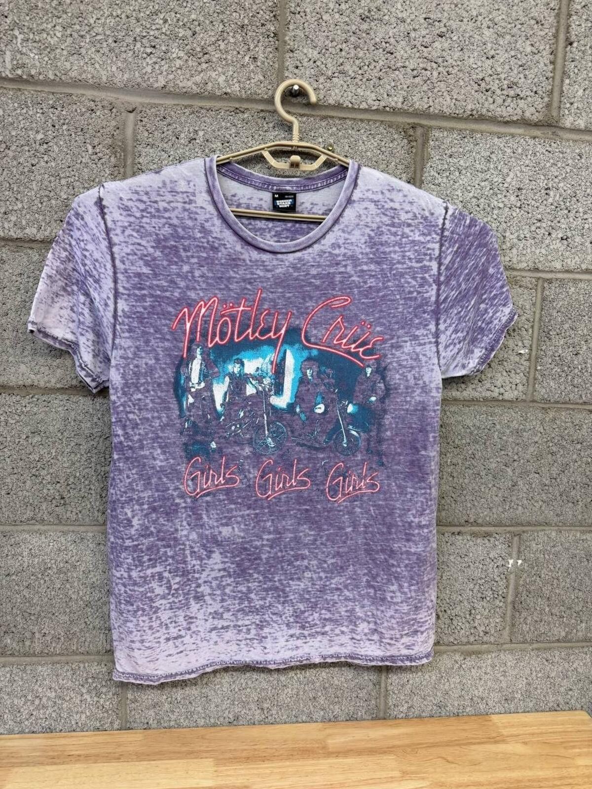 Other 2009 Mötley Crüe Girls Girls Girls World Tour ’87 Purple Size US M / EU 48-50 / 2 - 1 Thumbnail