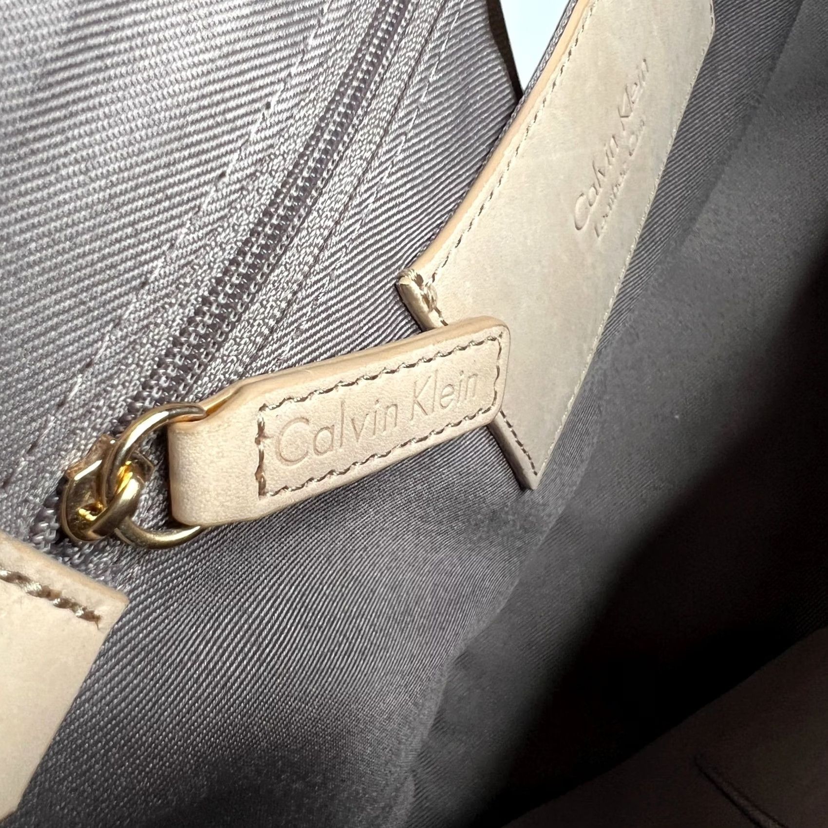 Calvin Klein Calvin Klein Beige Leather Satchel Tote Bag Gold Hardware Structured Large Purse Womens Bag Beige Gold Hardware Large Leather Satchel Size ONE SIZE - 4 Thumbnail