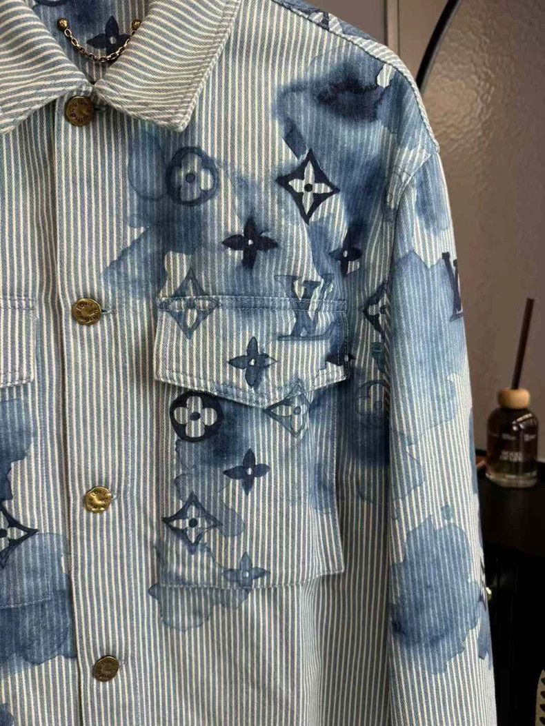 Louis Vuitton Louis Vuitton Ink rendering striped denim shirt Size US M / EU 48-50 / 2 - 3 Thumbnail