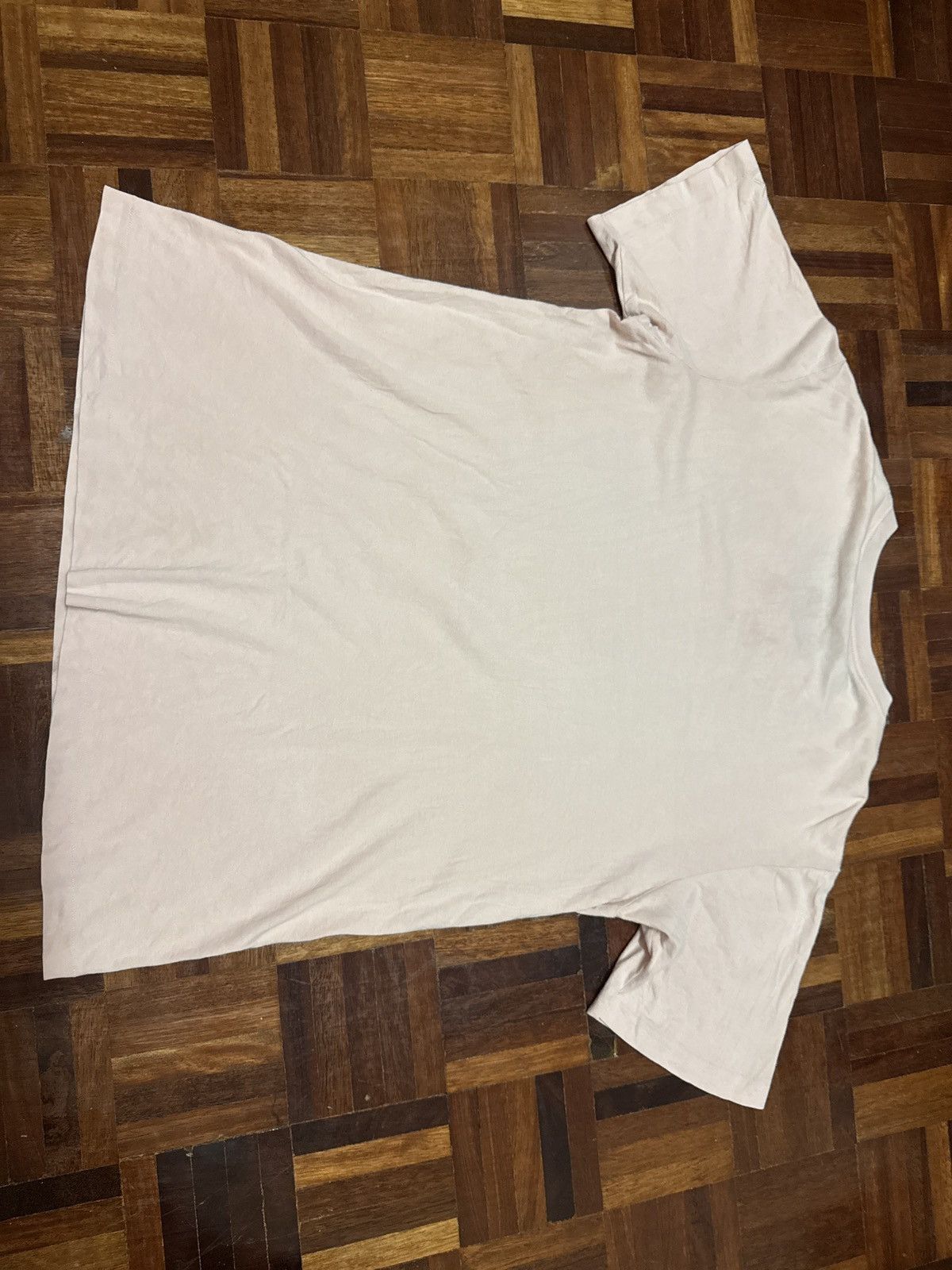 Kaws × Uniqlo Kaws x Uniqlo Companion Pink Tee Size US XS / EU 42 / 0 - 6 Thumbnail